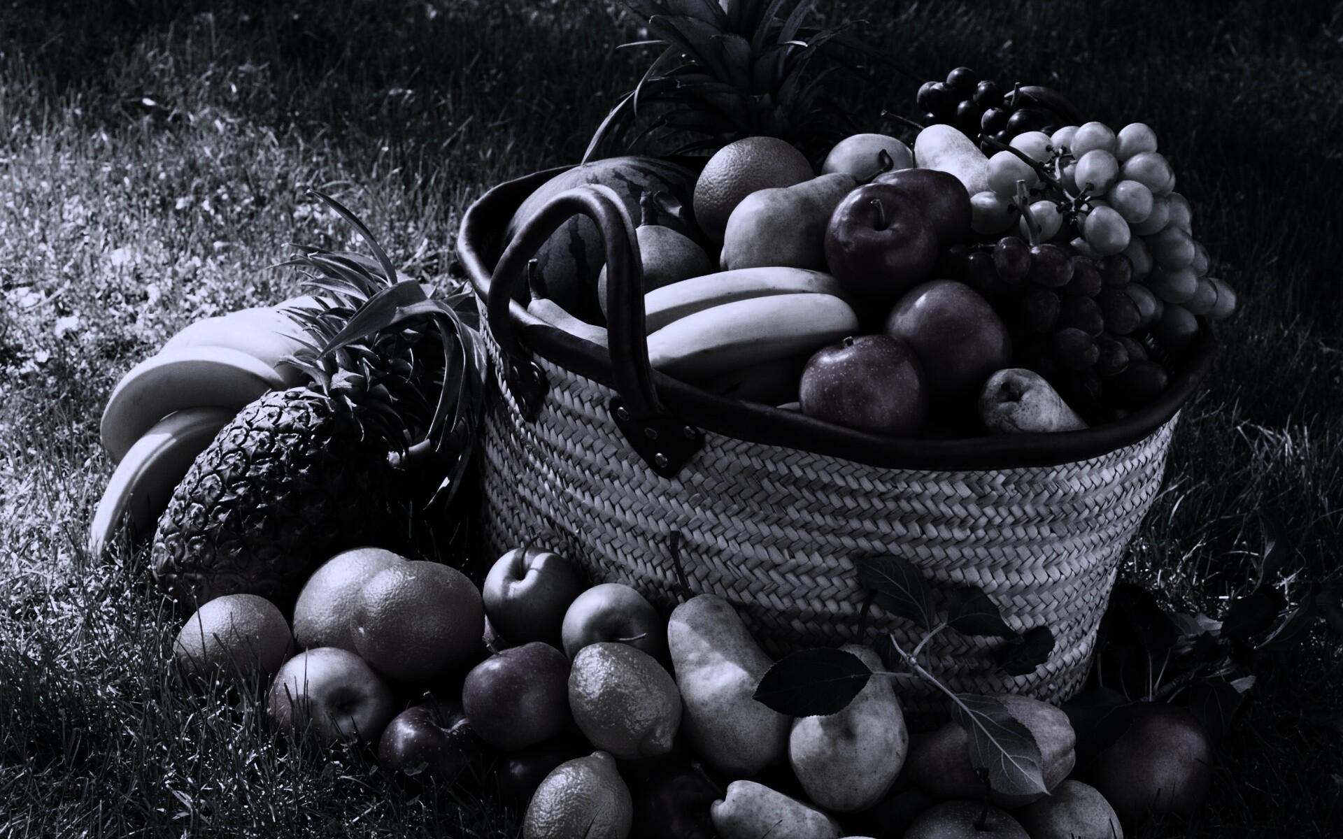 Корзина с фруктами обои