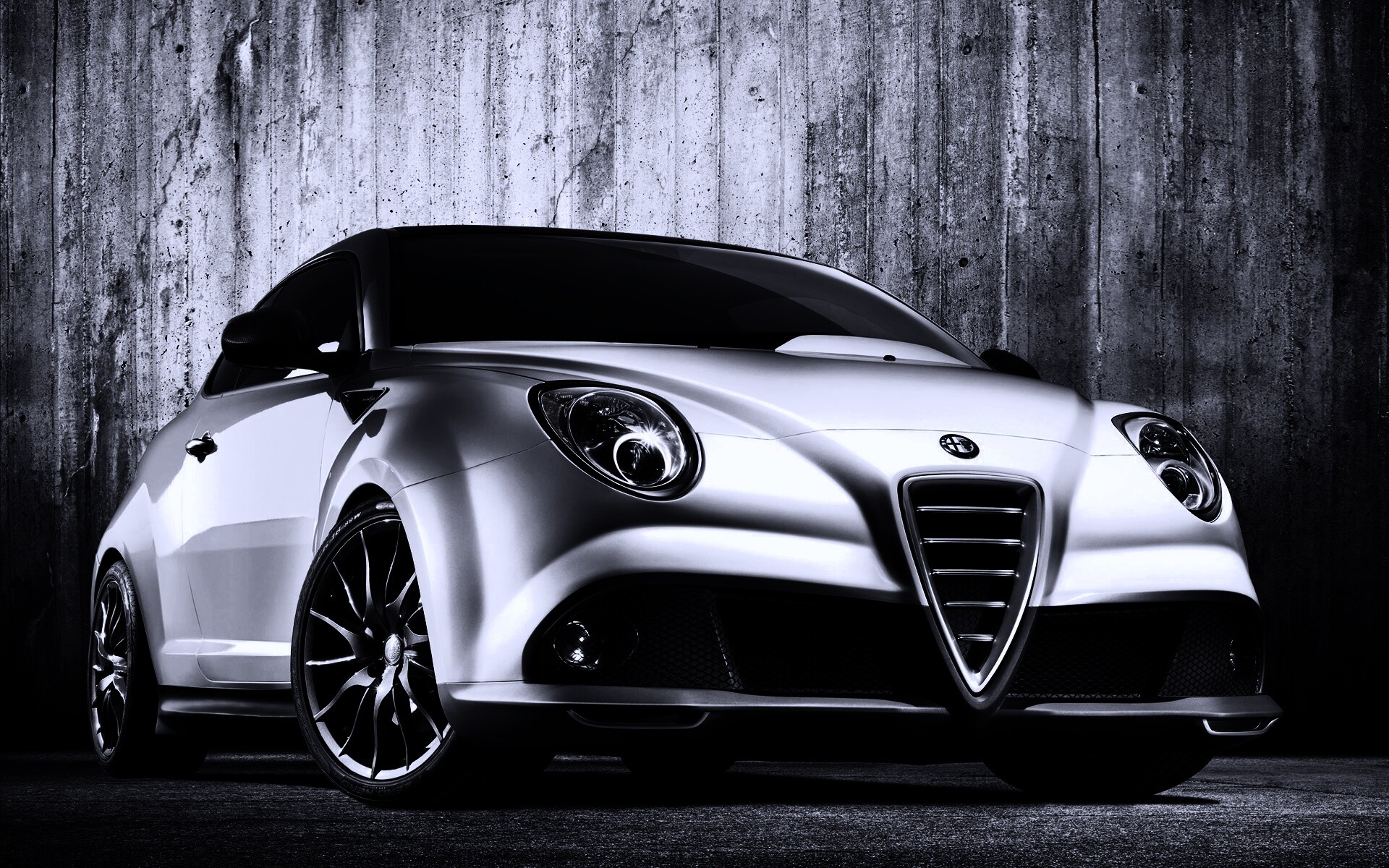 Alfa-Romeo вид спереди обои