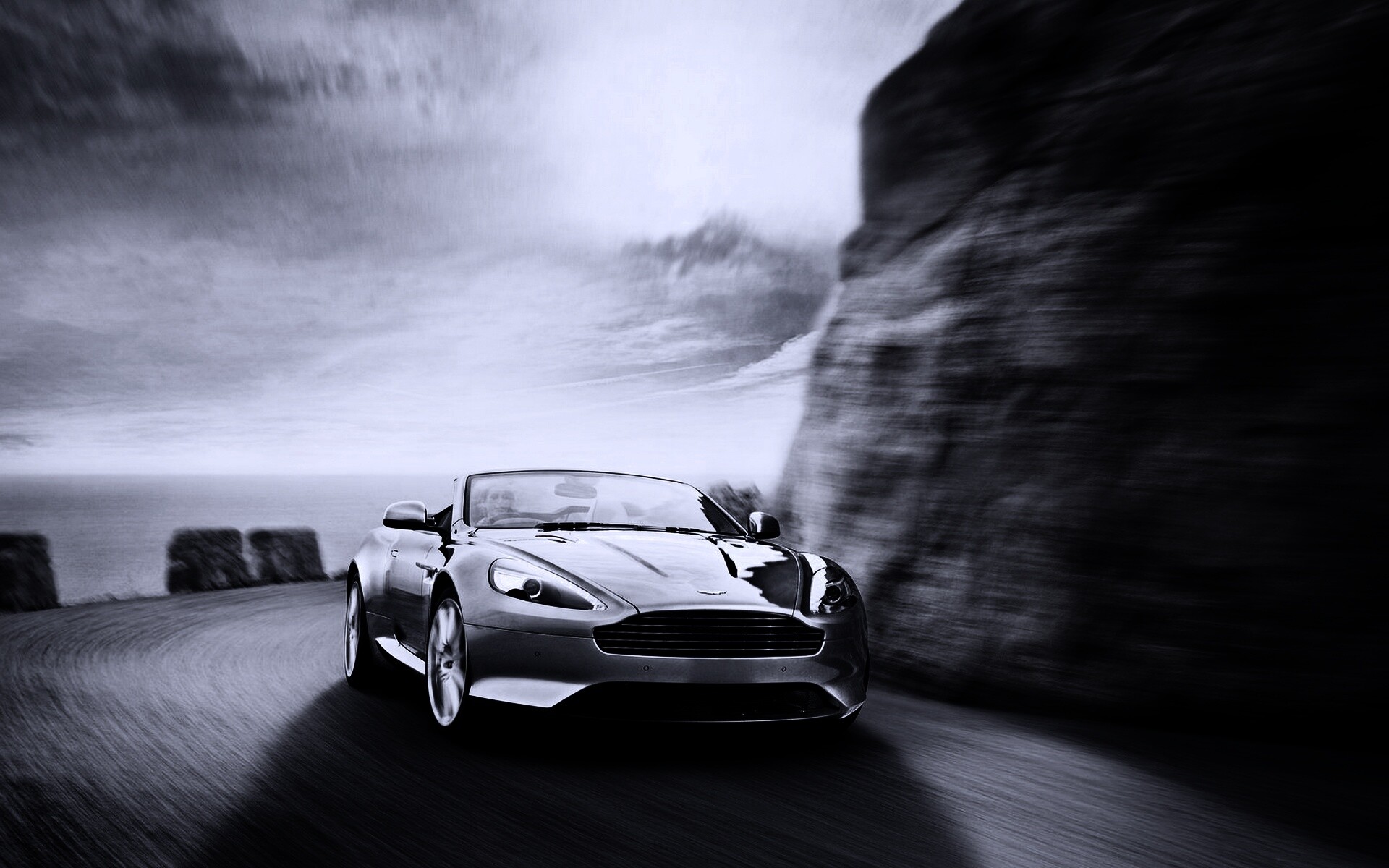 Aston Martin на повороте обои