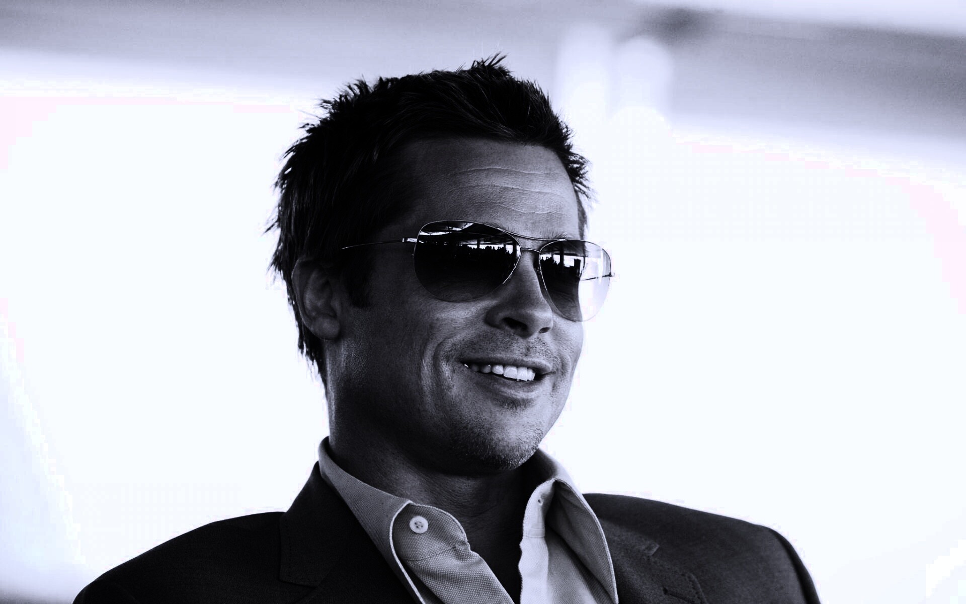 Брэд Питт в очках обои