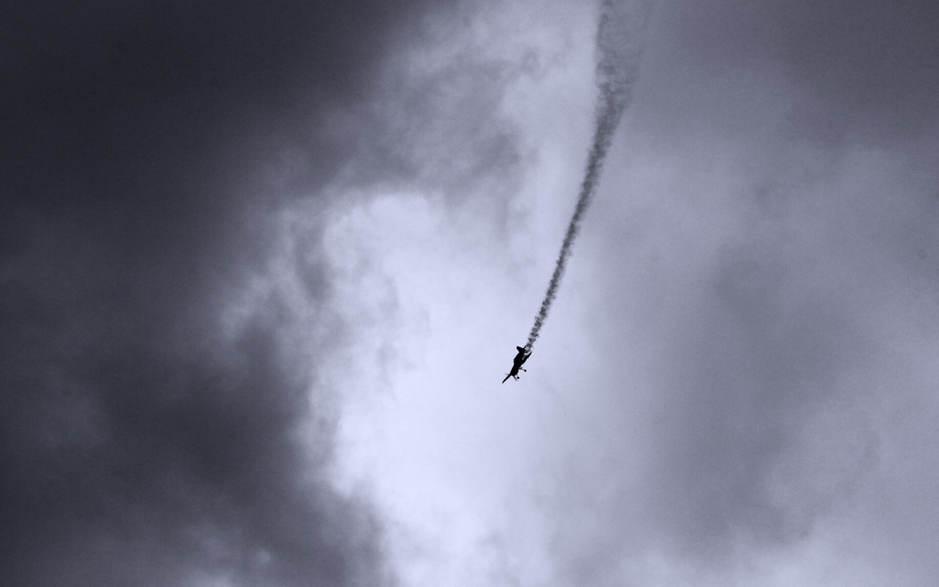 Падающий самолёт обои