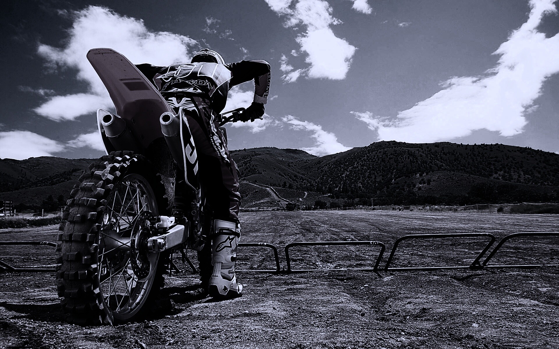 Спортивный мотоцикл обои