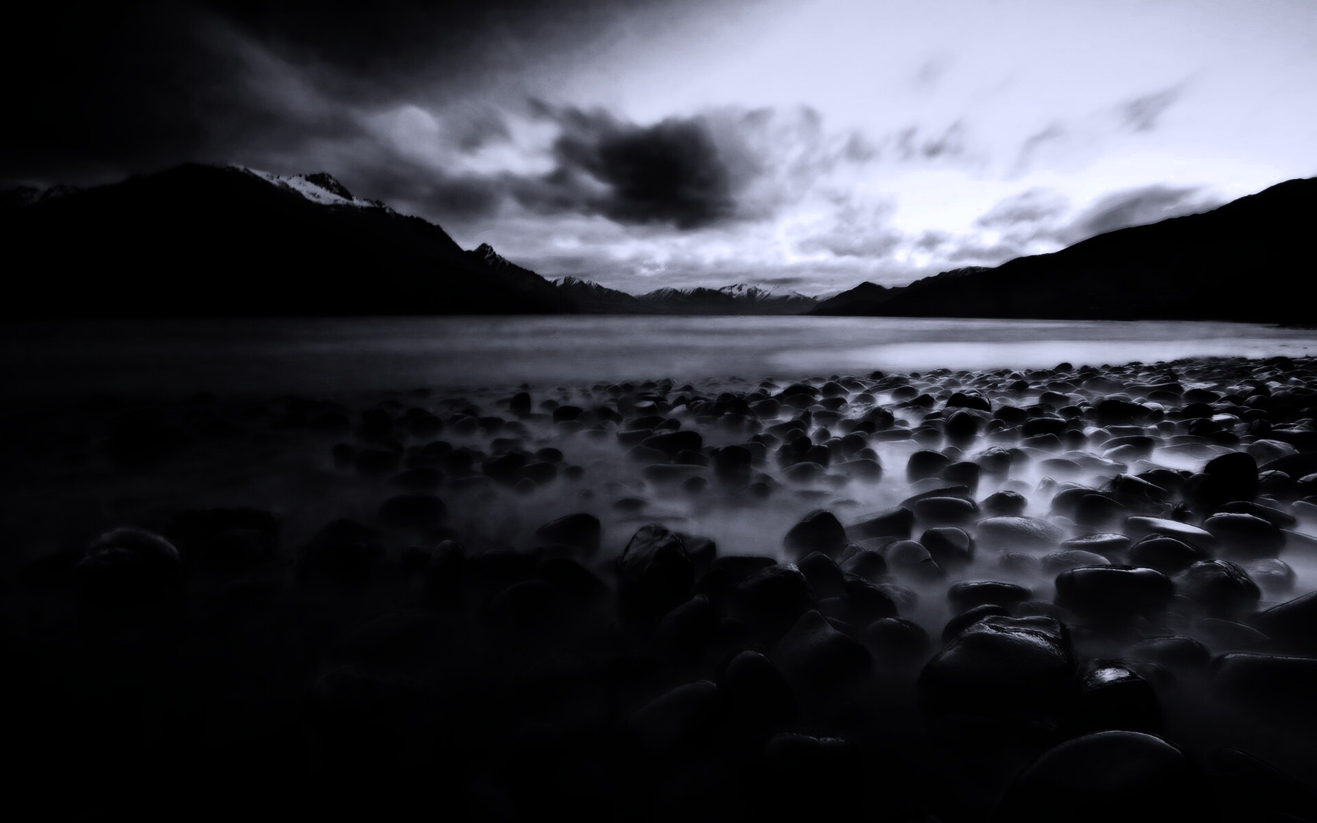 Озеро в тумане обои