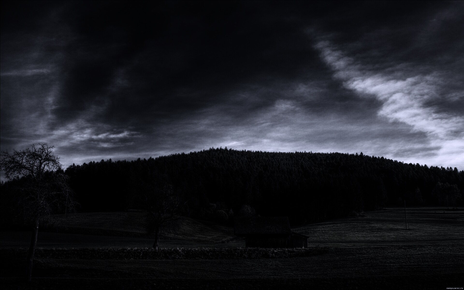 Домик в поле обои