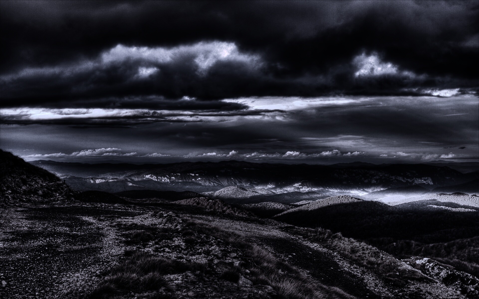 Горы в HDR обои