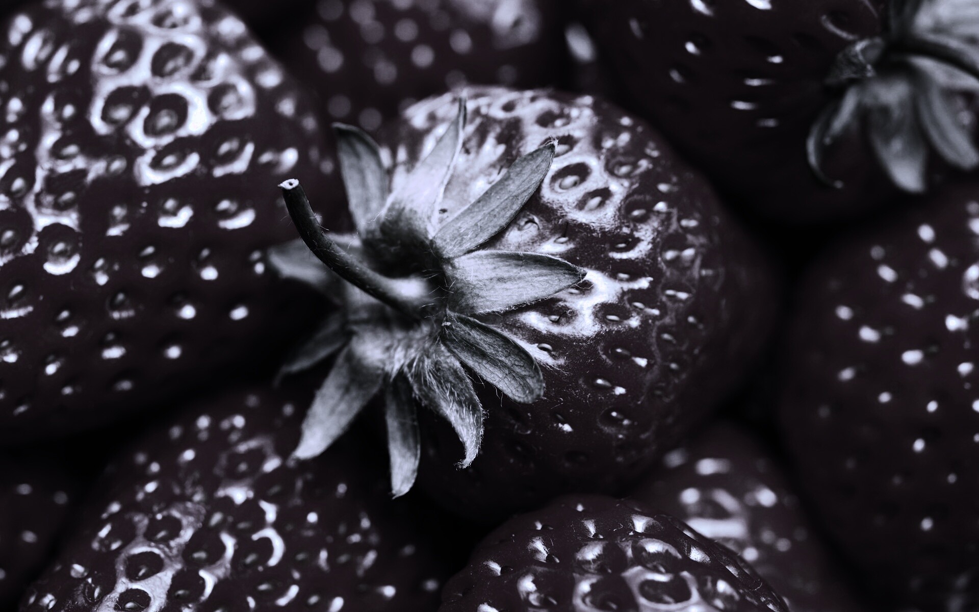 Сочная клубничка обои