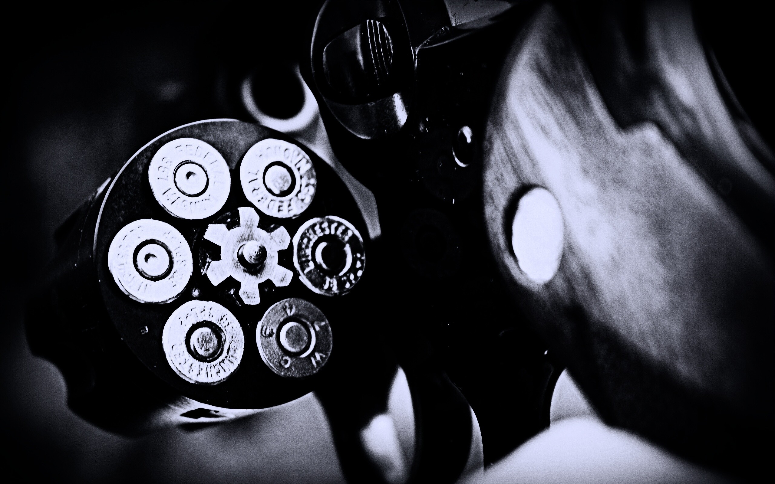 Револьвер обои