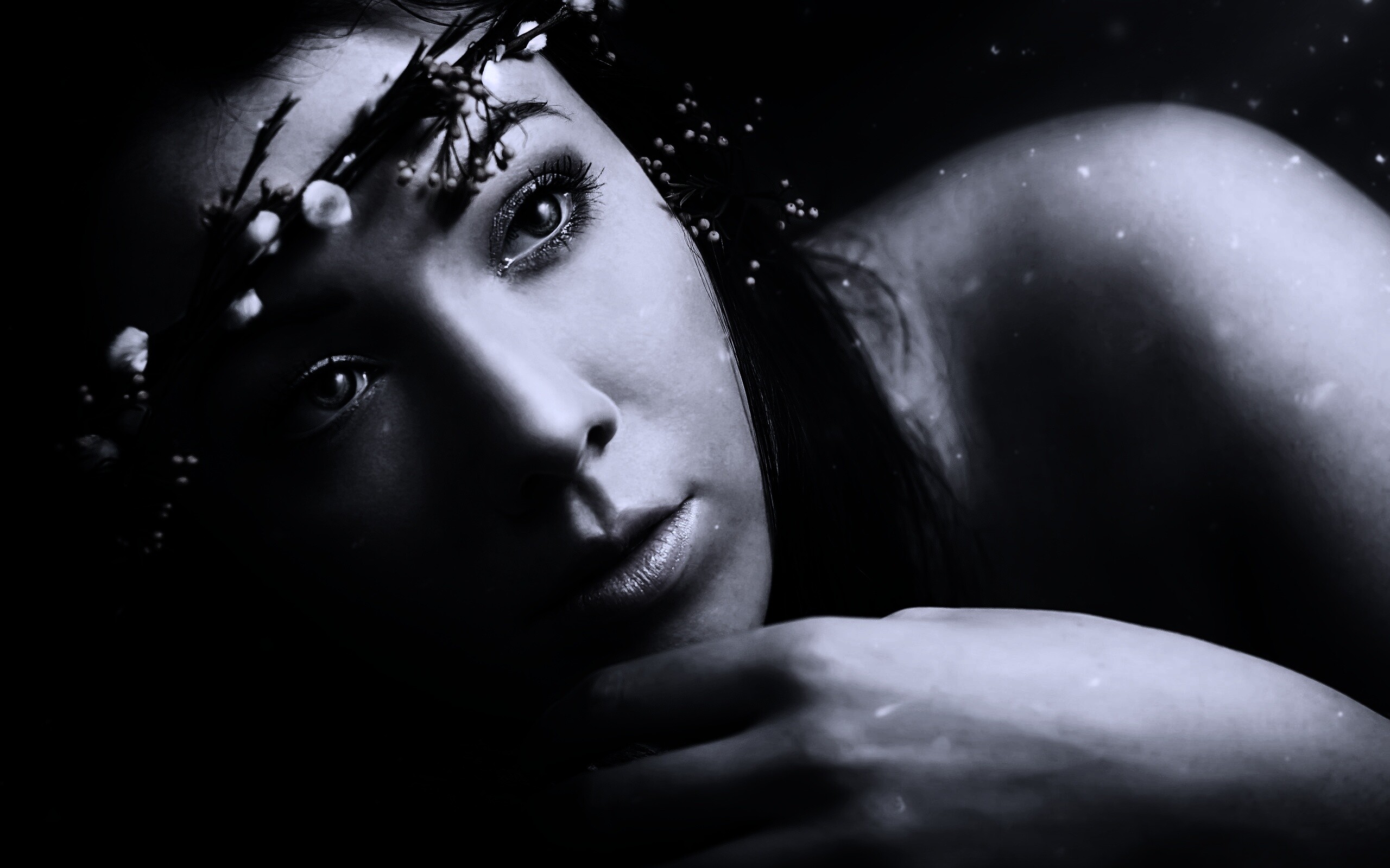 Девушка в венке обои