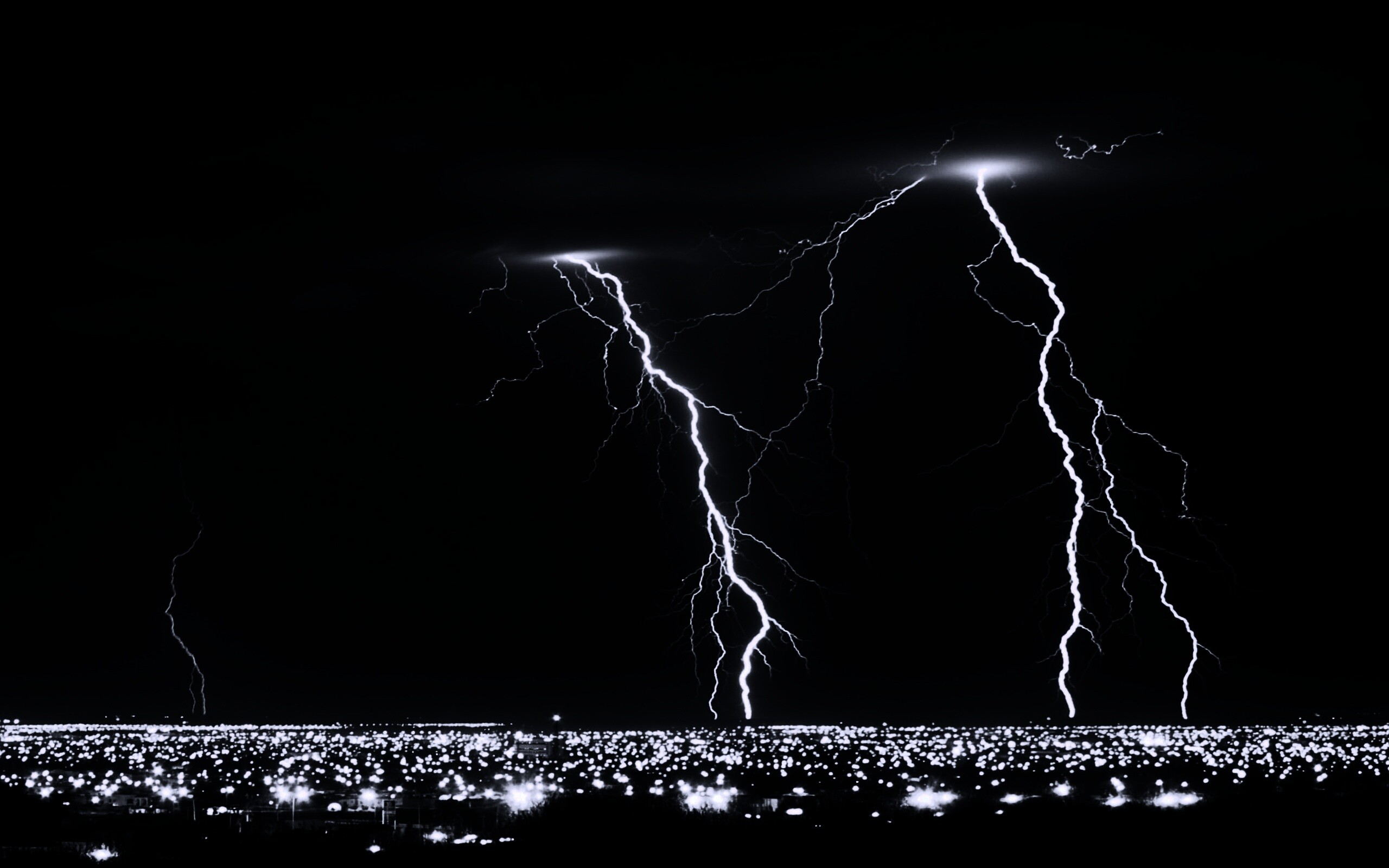 Гроза над городом обои