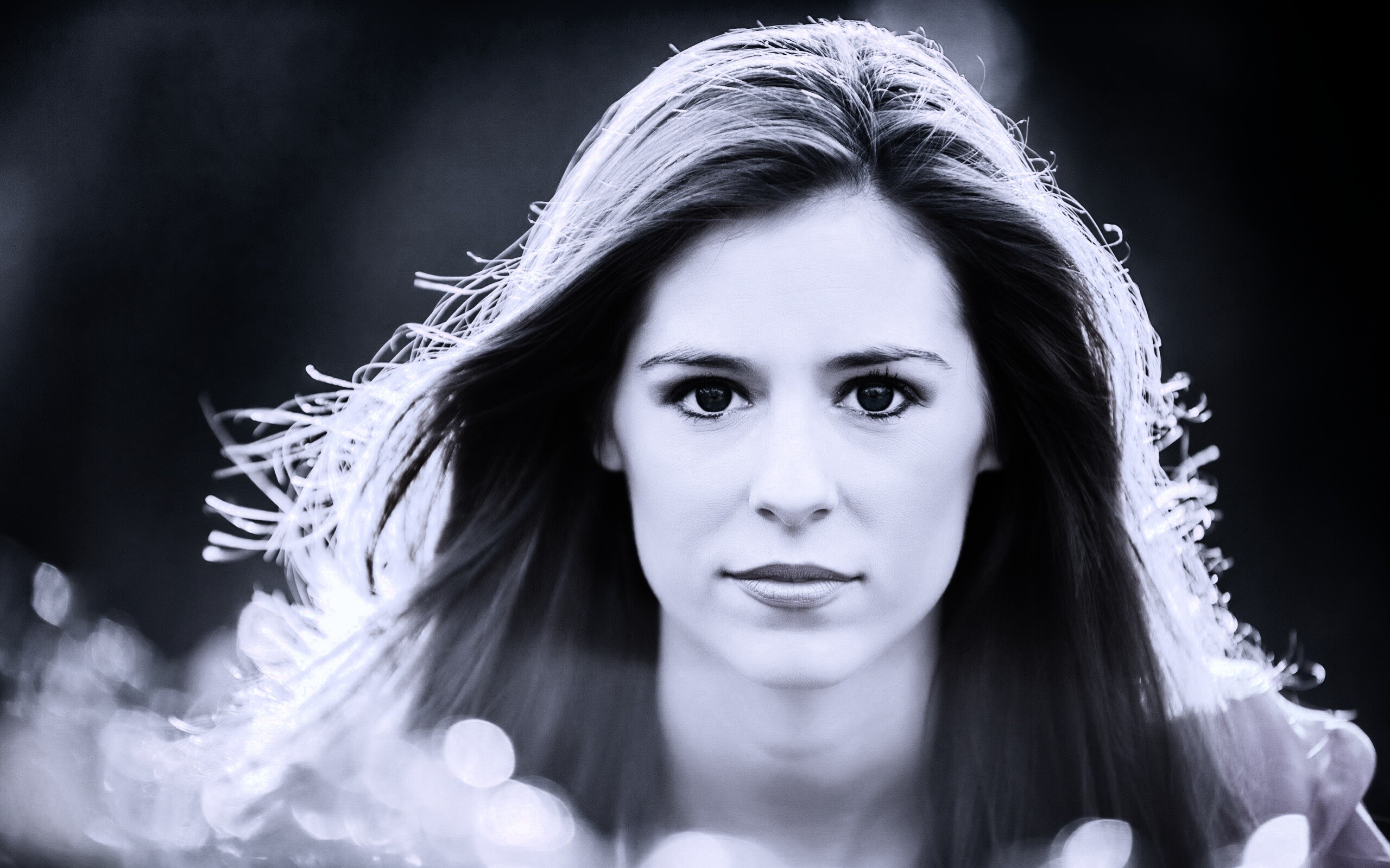 Девушка с голубыми глазами обои