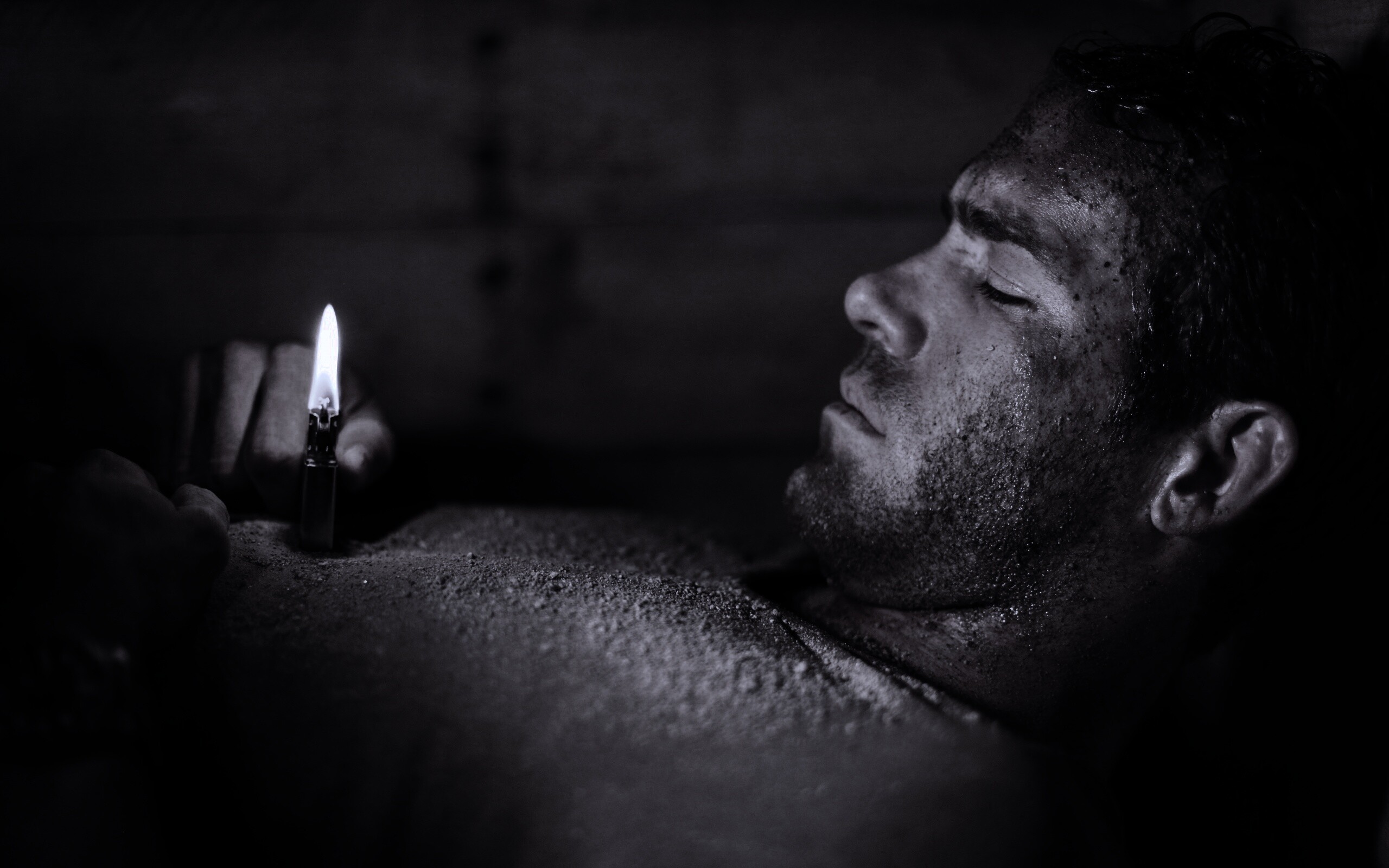 Кадр из фильма Погребенный заживо  обои