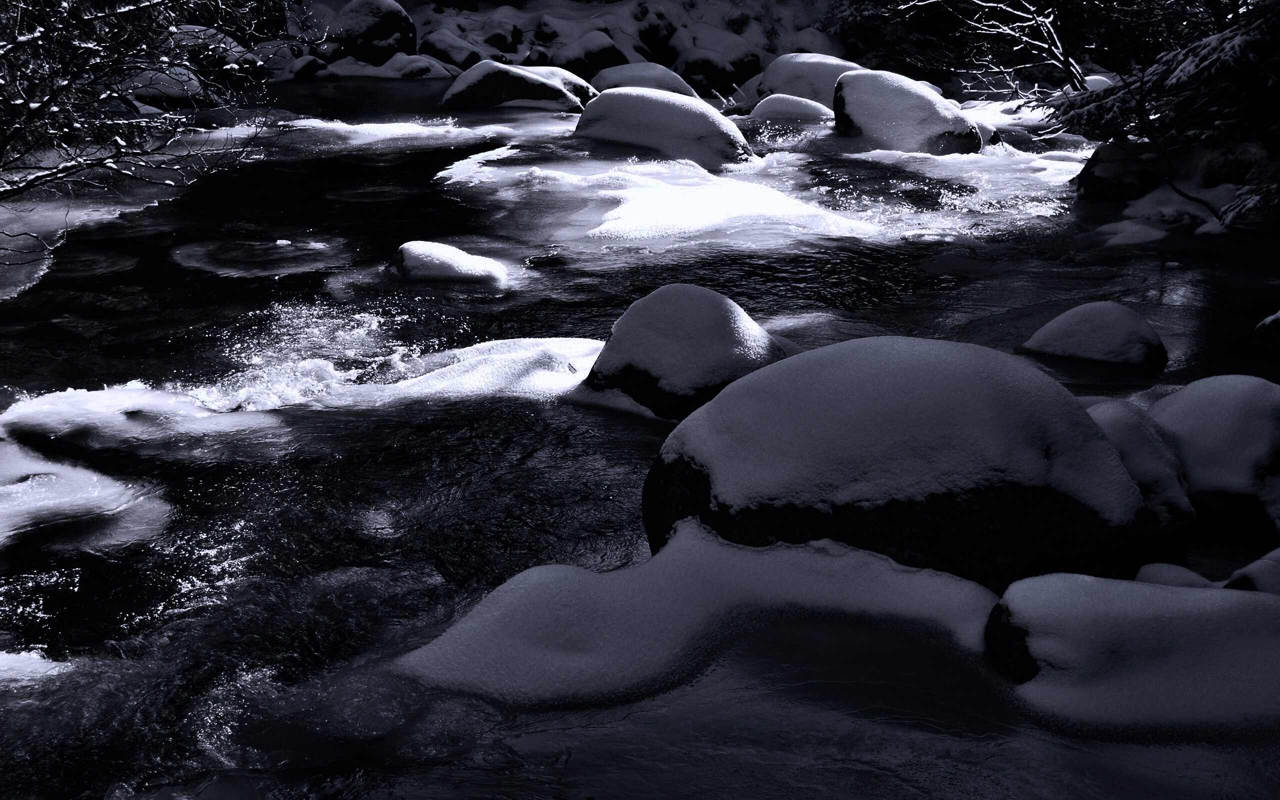 Замёрзжая речка обои