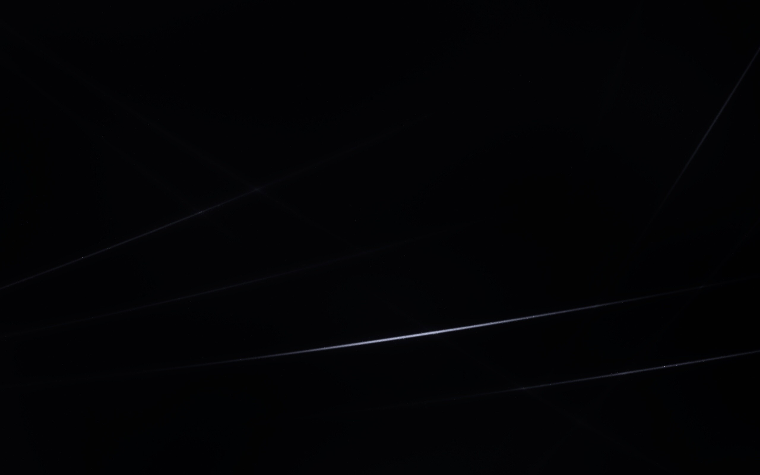 Лучи света на графитовом фоне обои