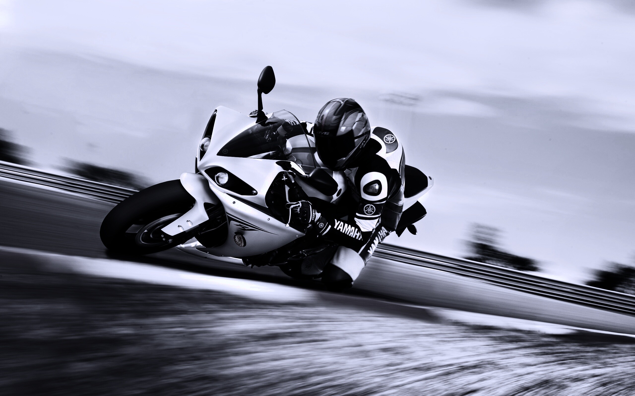 Человек на мотоцикле обои