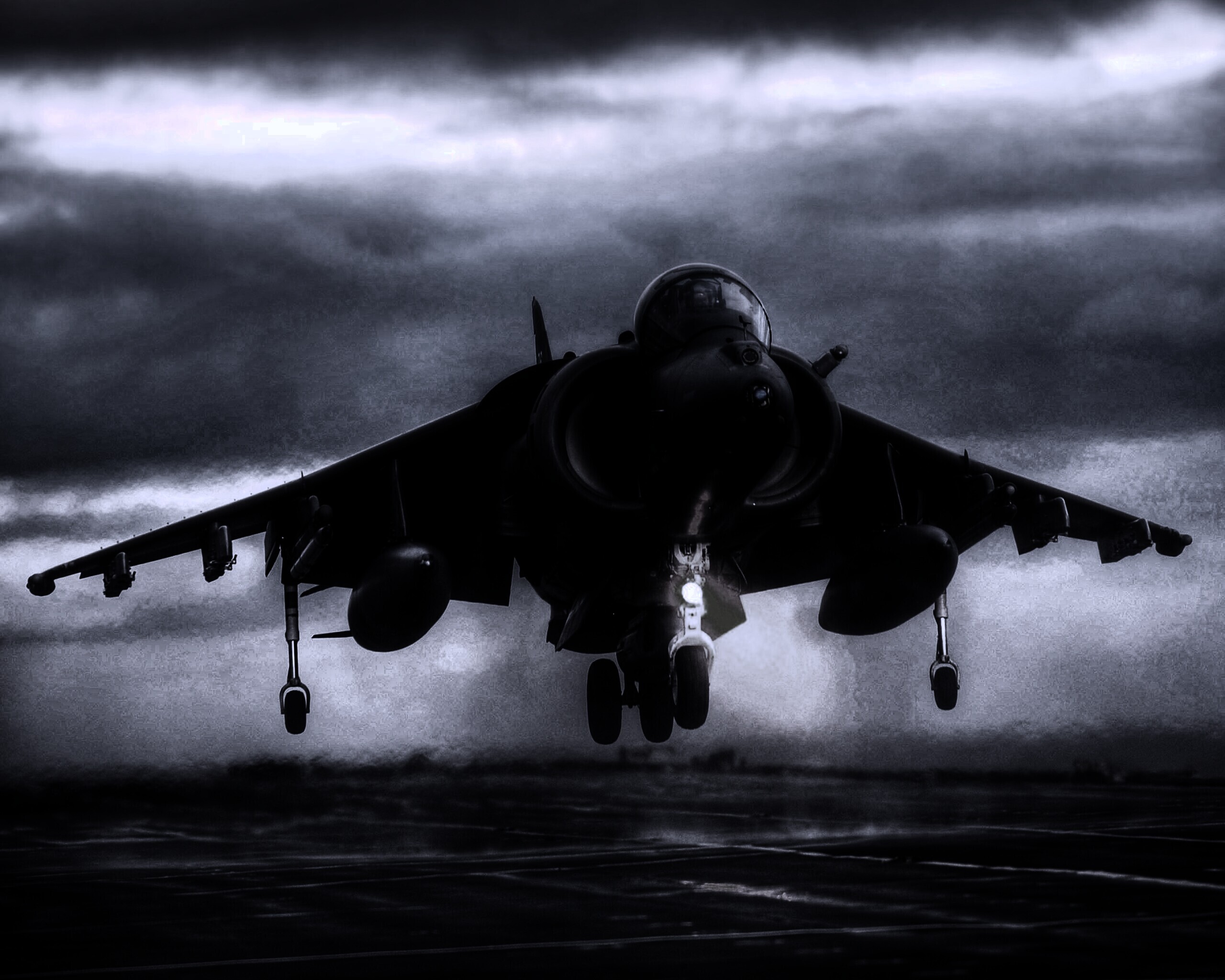 Истребитель на взлете обои