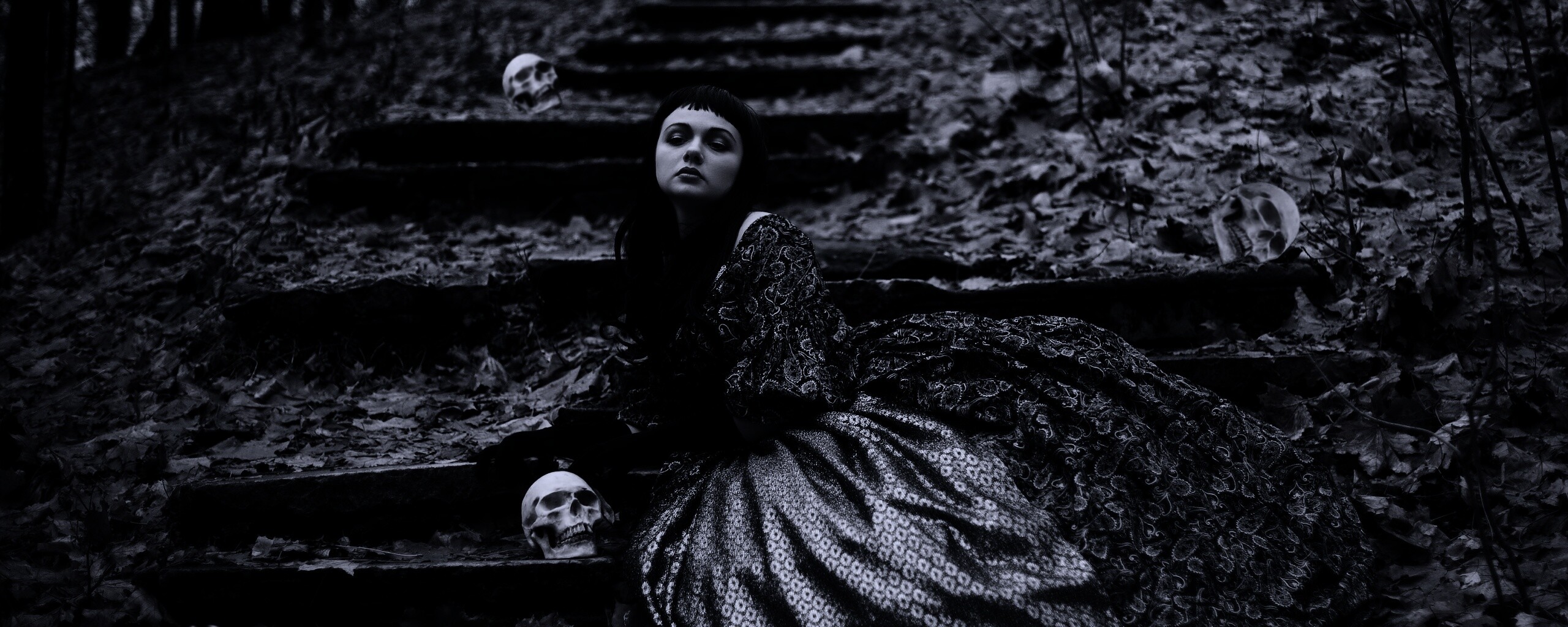 Среди черепов обои