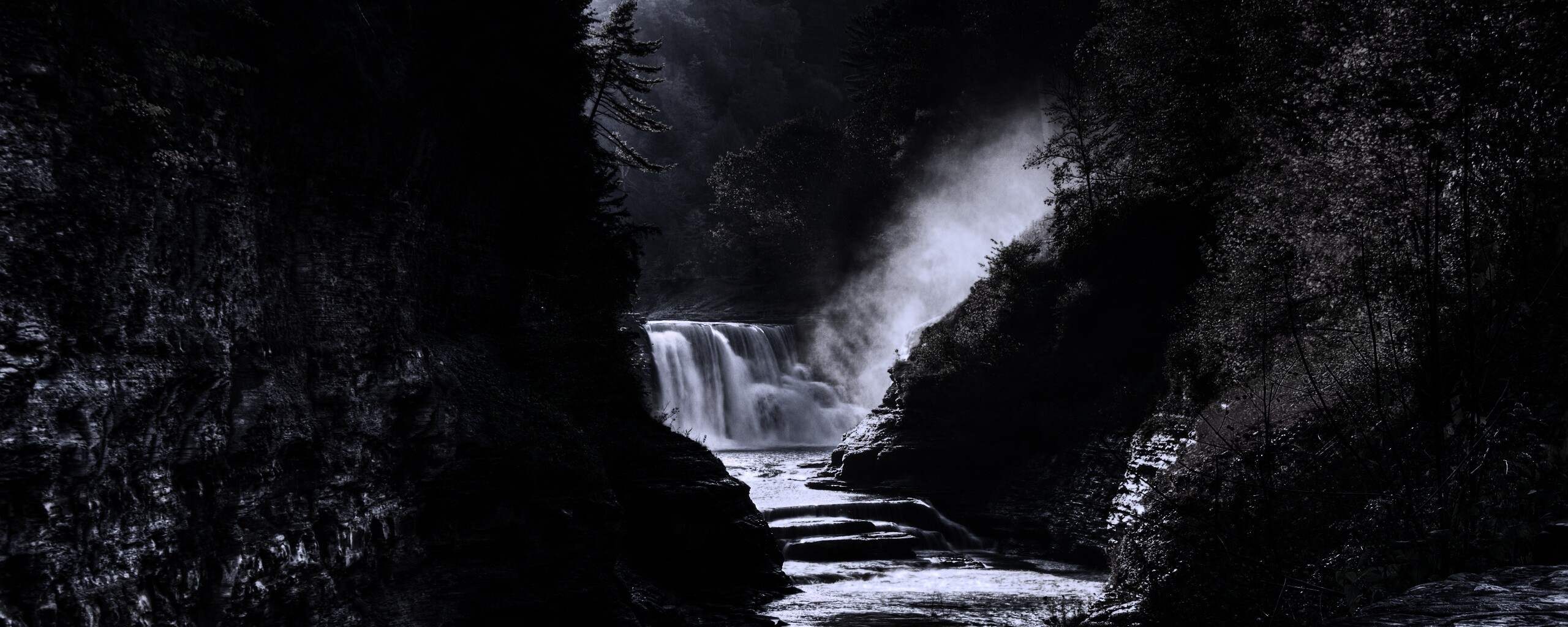 Скалистый водопад обои