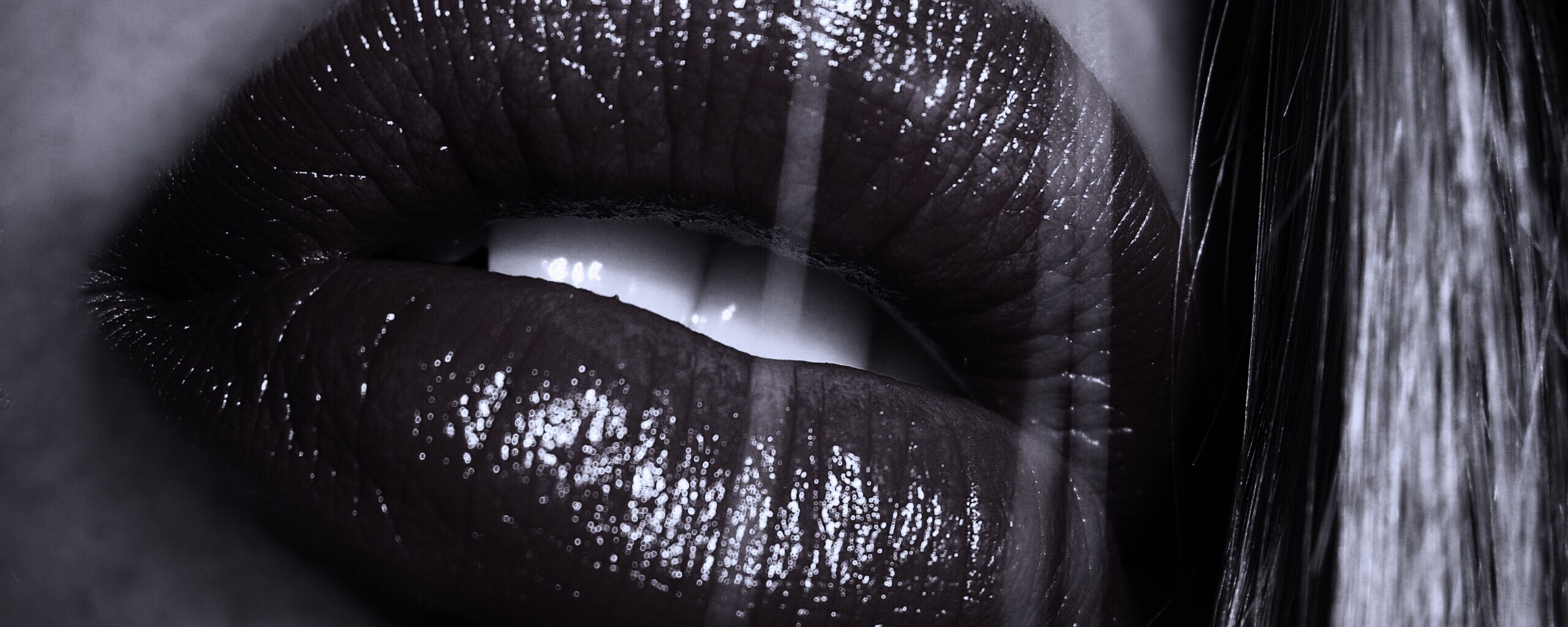 Сочные губы обои