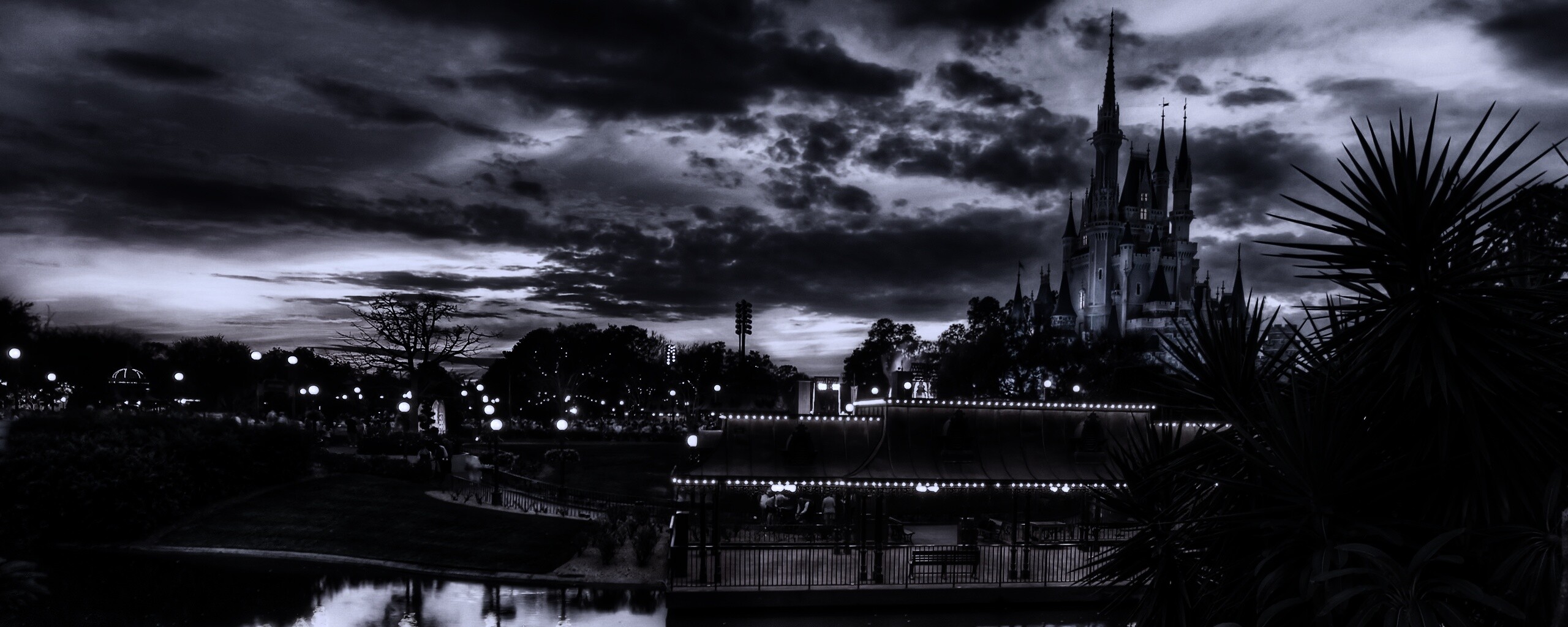 Диснеёленд вечером обои