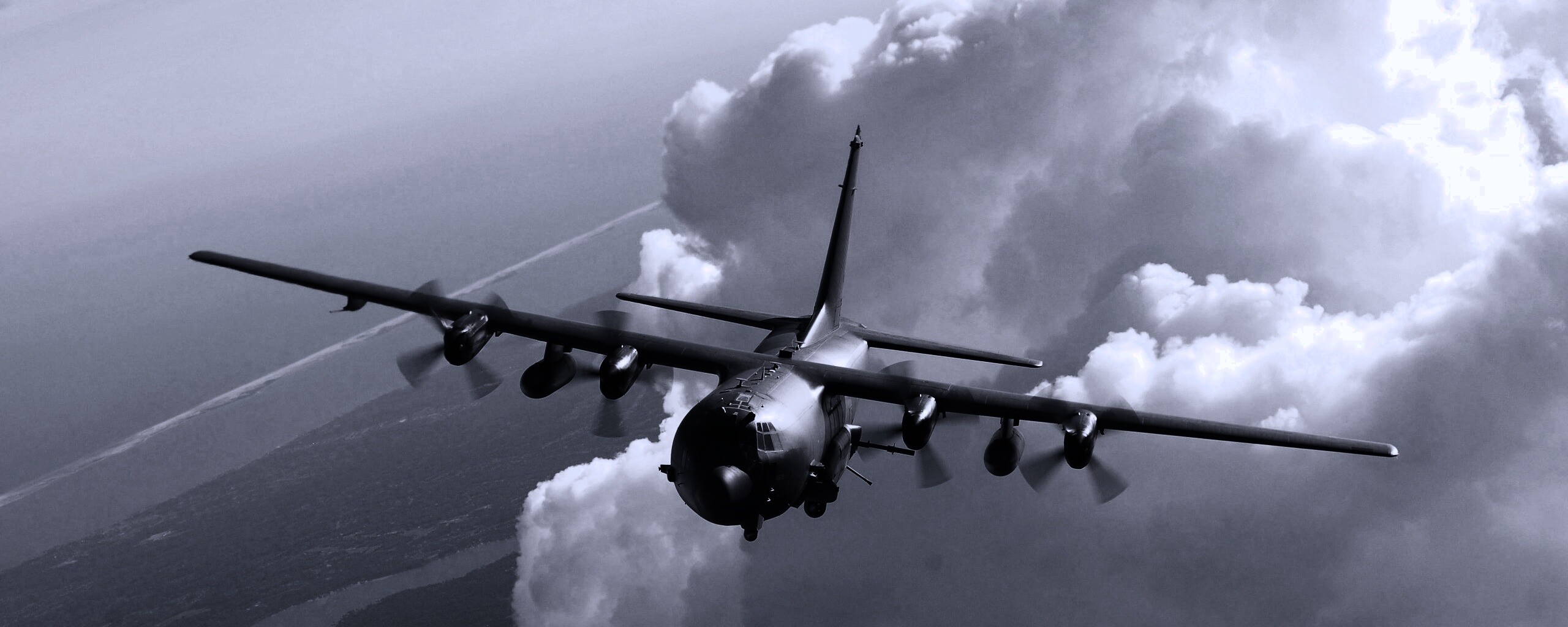 Самолет АС-130 обои