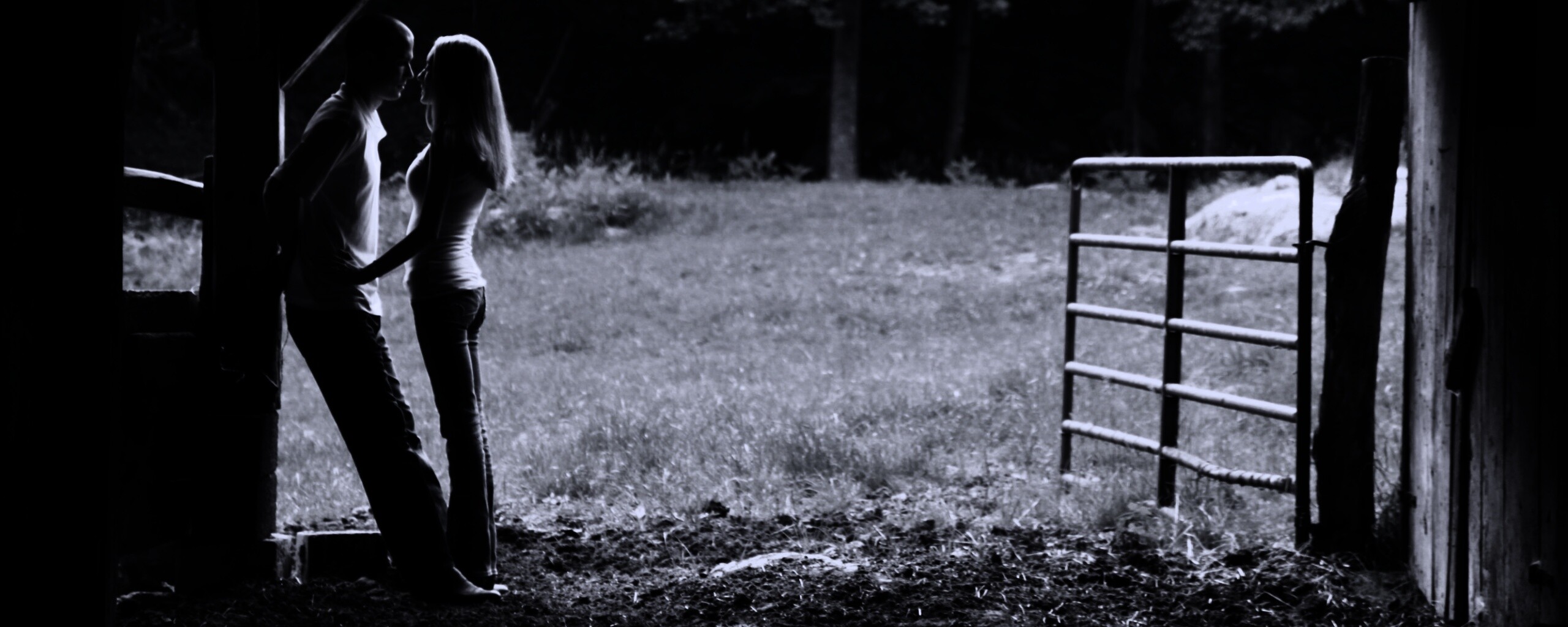 Любовь на природе обои