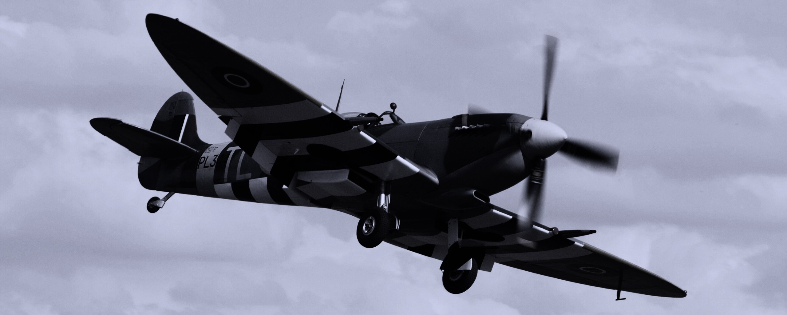 Истребитель времён Второй Мировой Войны обои