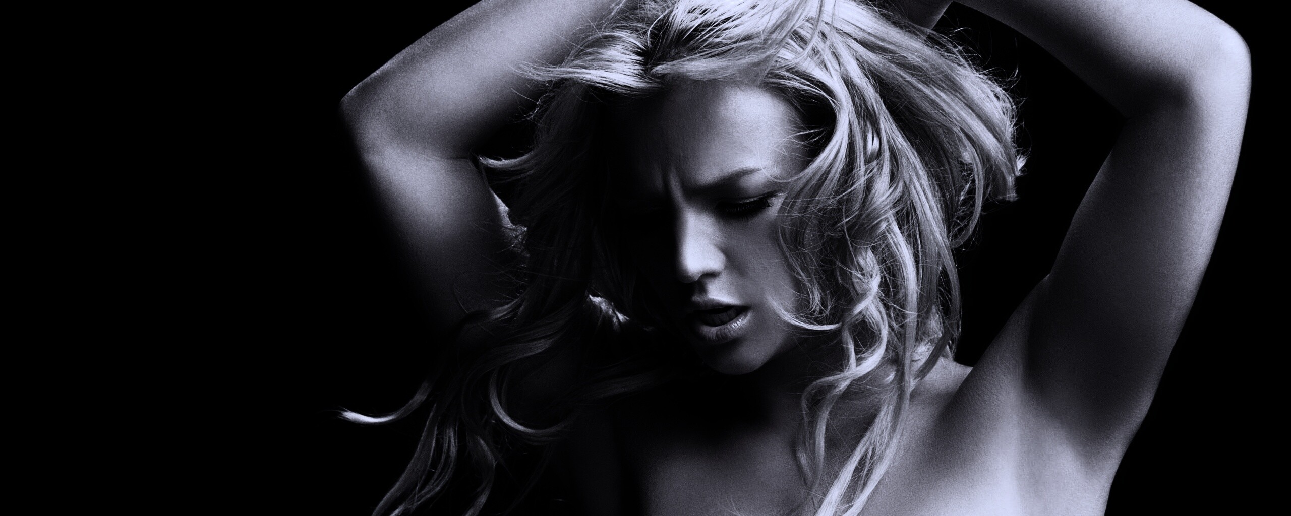 Бритни в танце обои