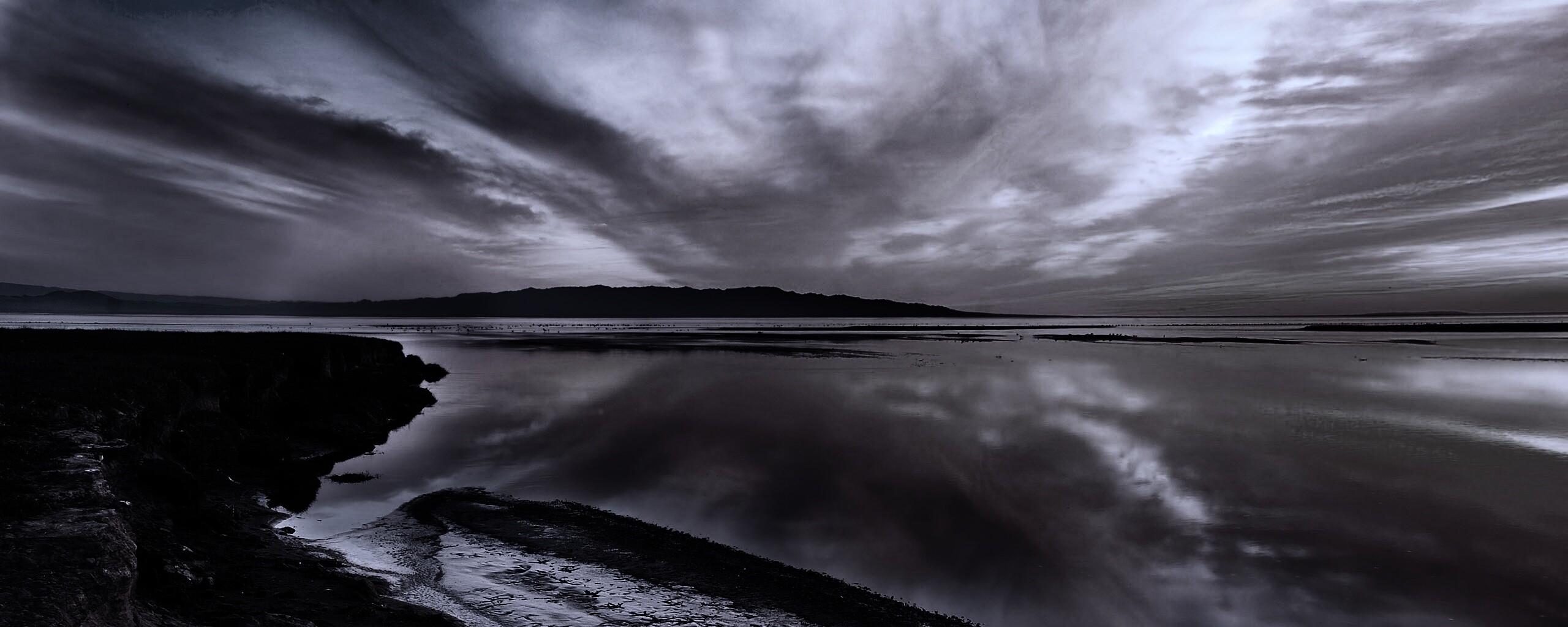 Озеро на закате обои