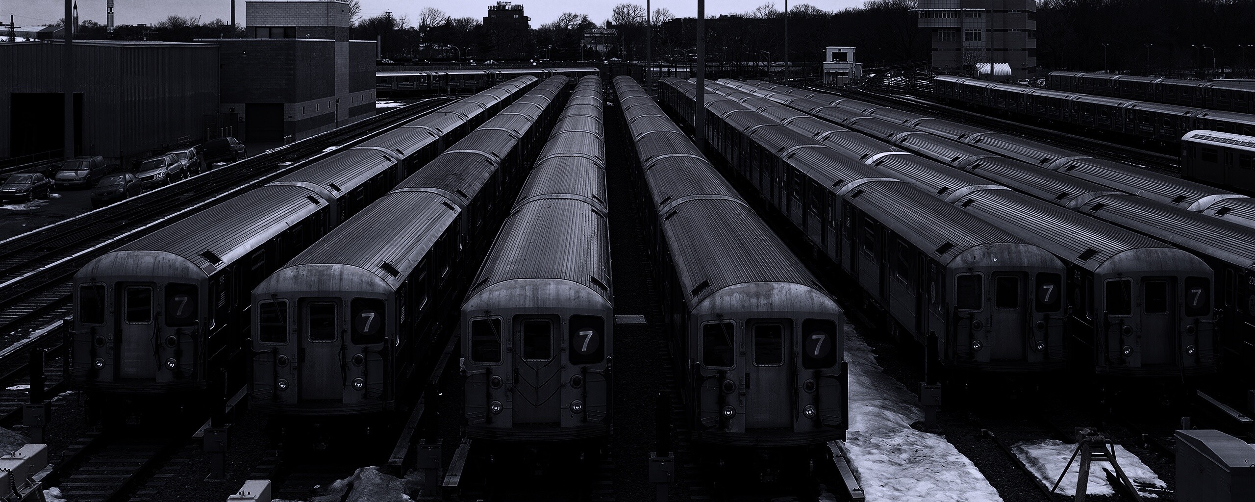 Вагоны метро на стоянке обои