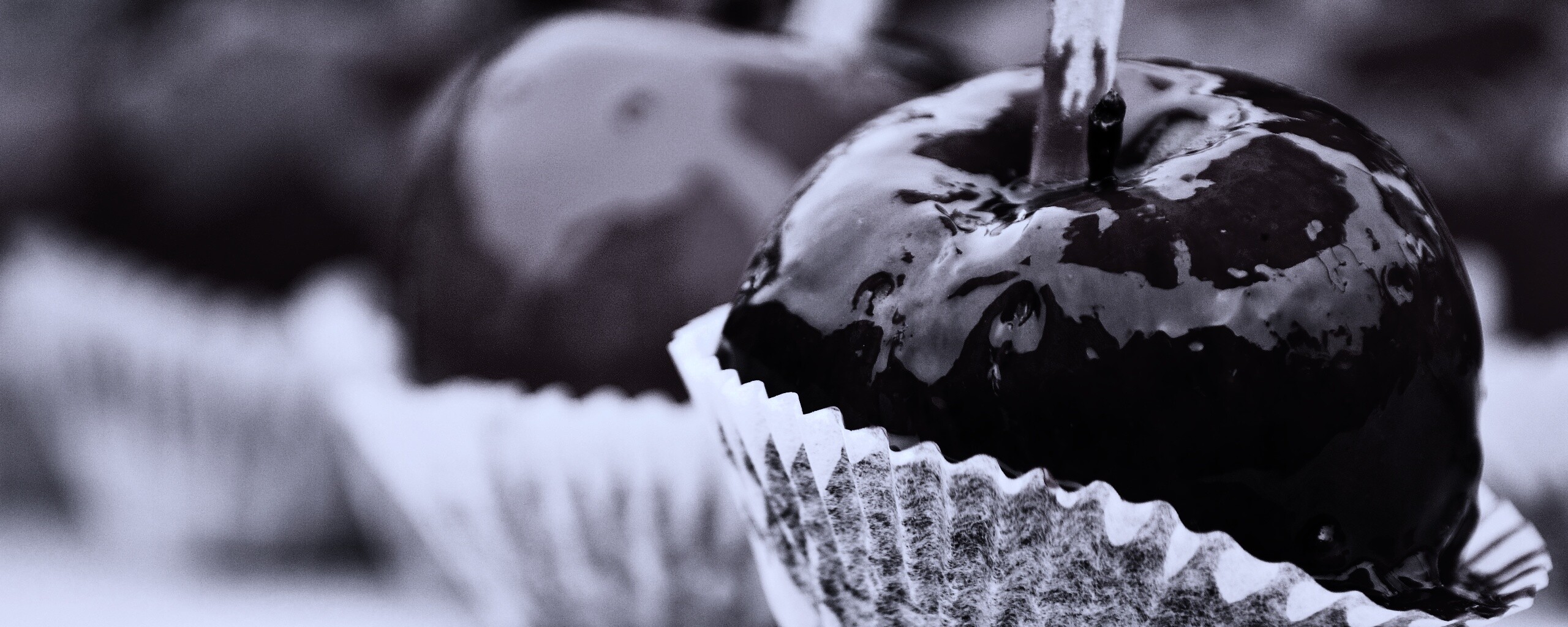 Яблочко в карамели обои