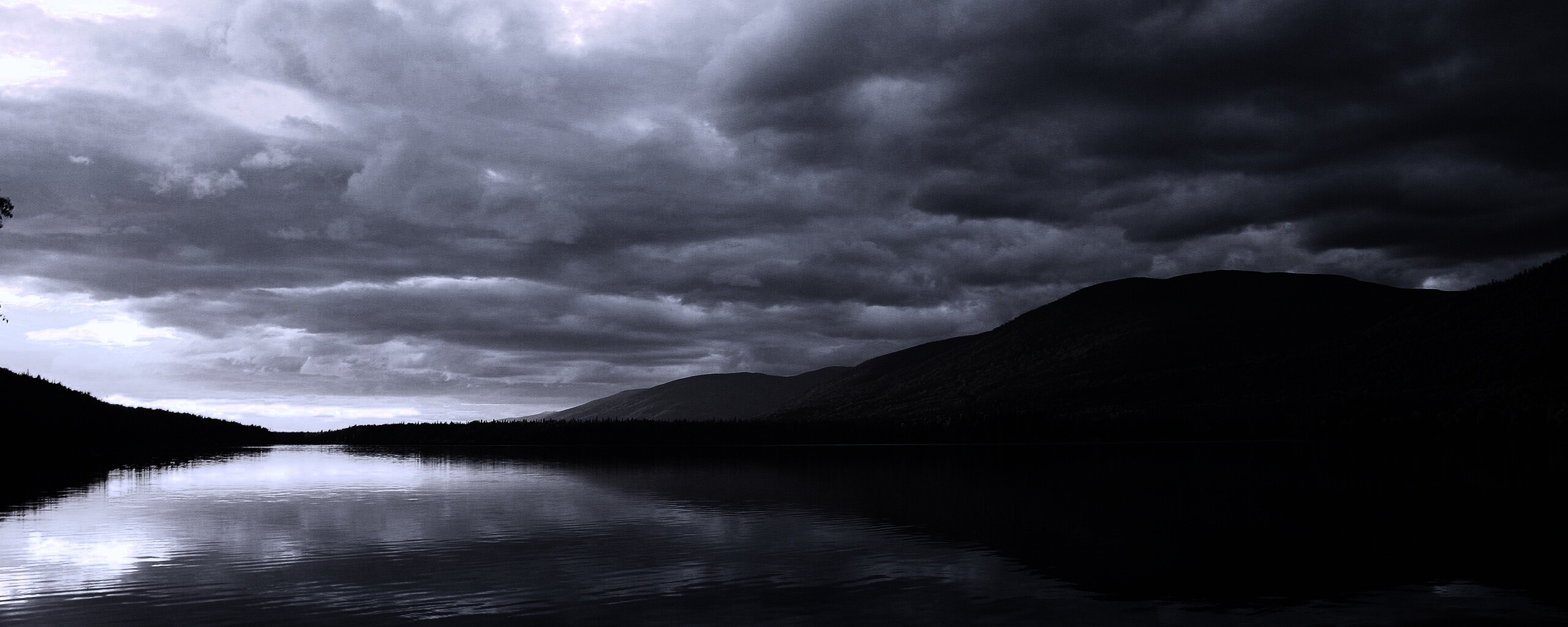 Вид на озеро обои