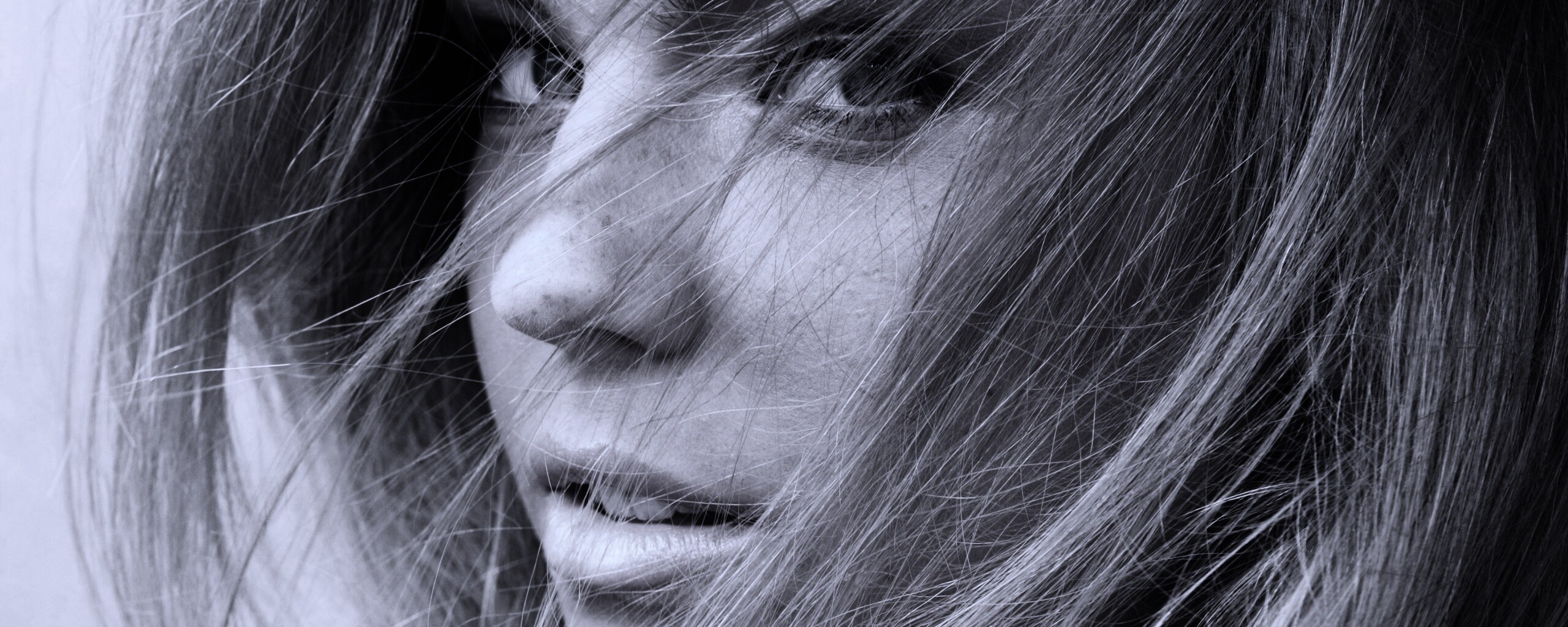 Завораживающий взгляд обои