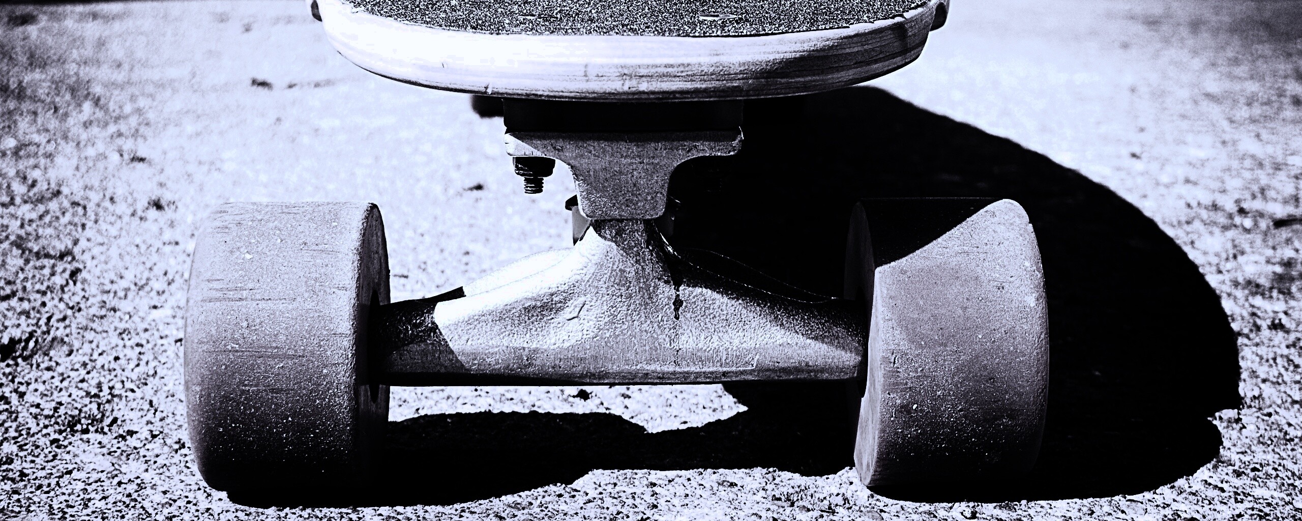 Скейтборд на солнце обои