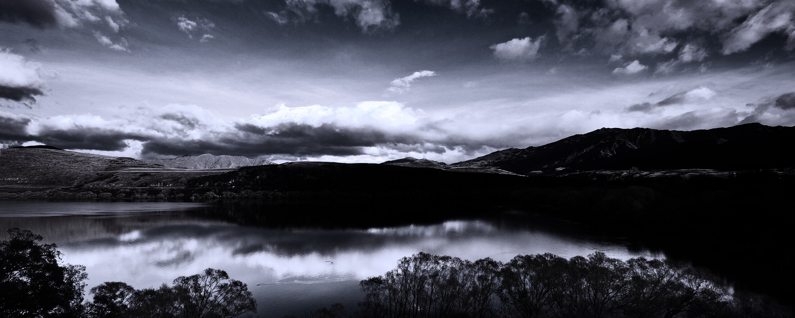 Живописное озеро обои