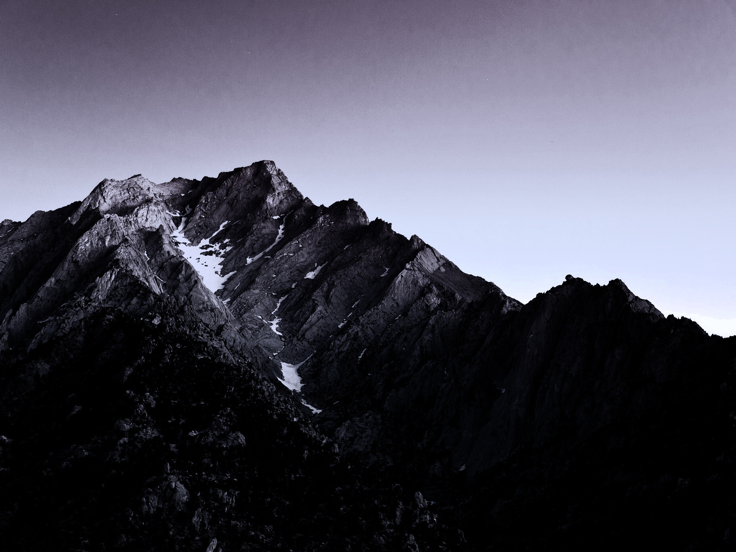 Розовые горы обои