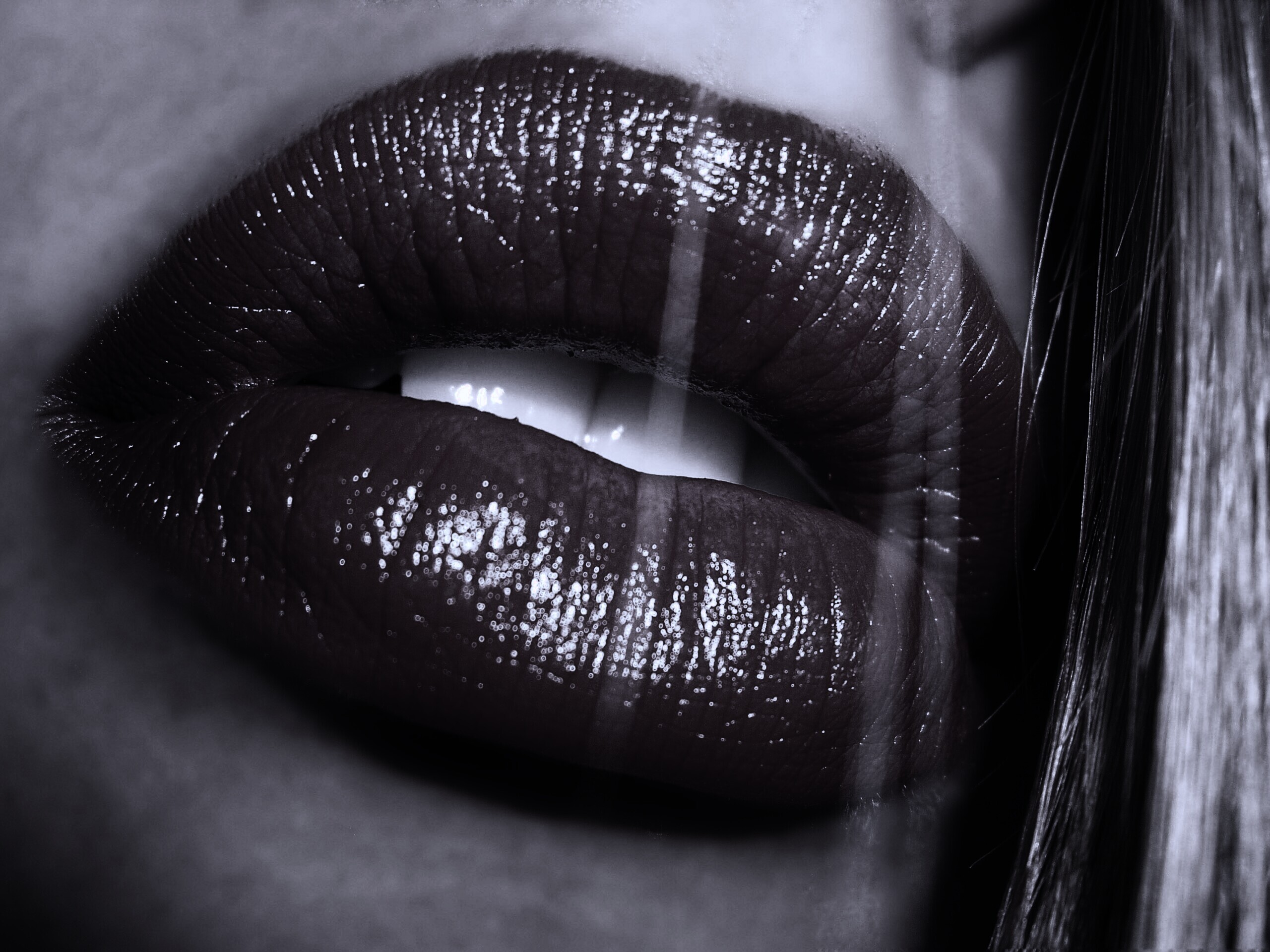 Сочные губы обои