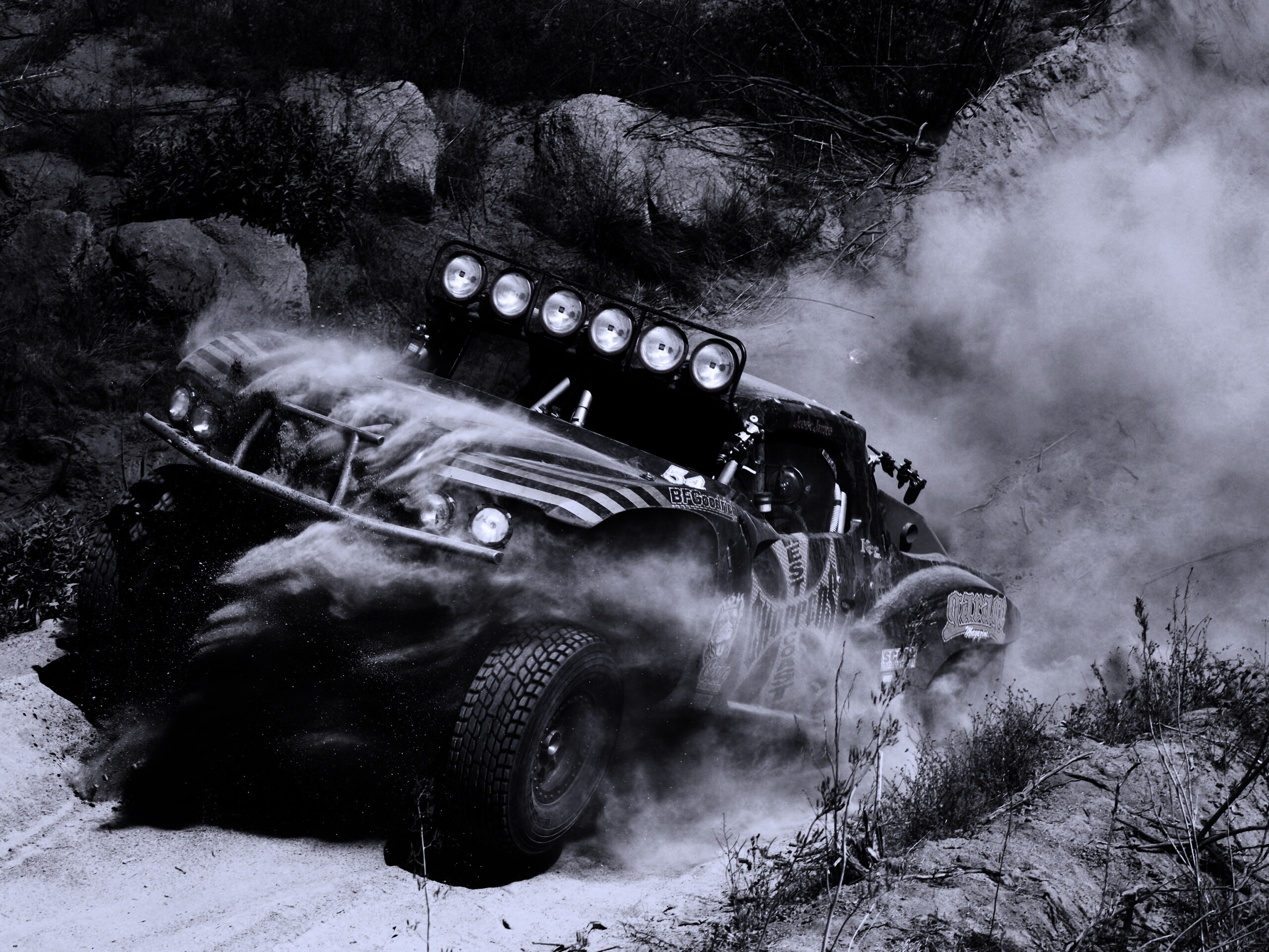 Раллийный внедорожник обои