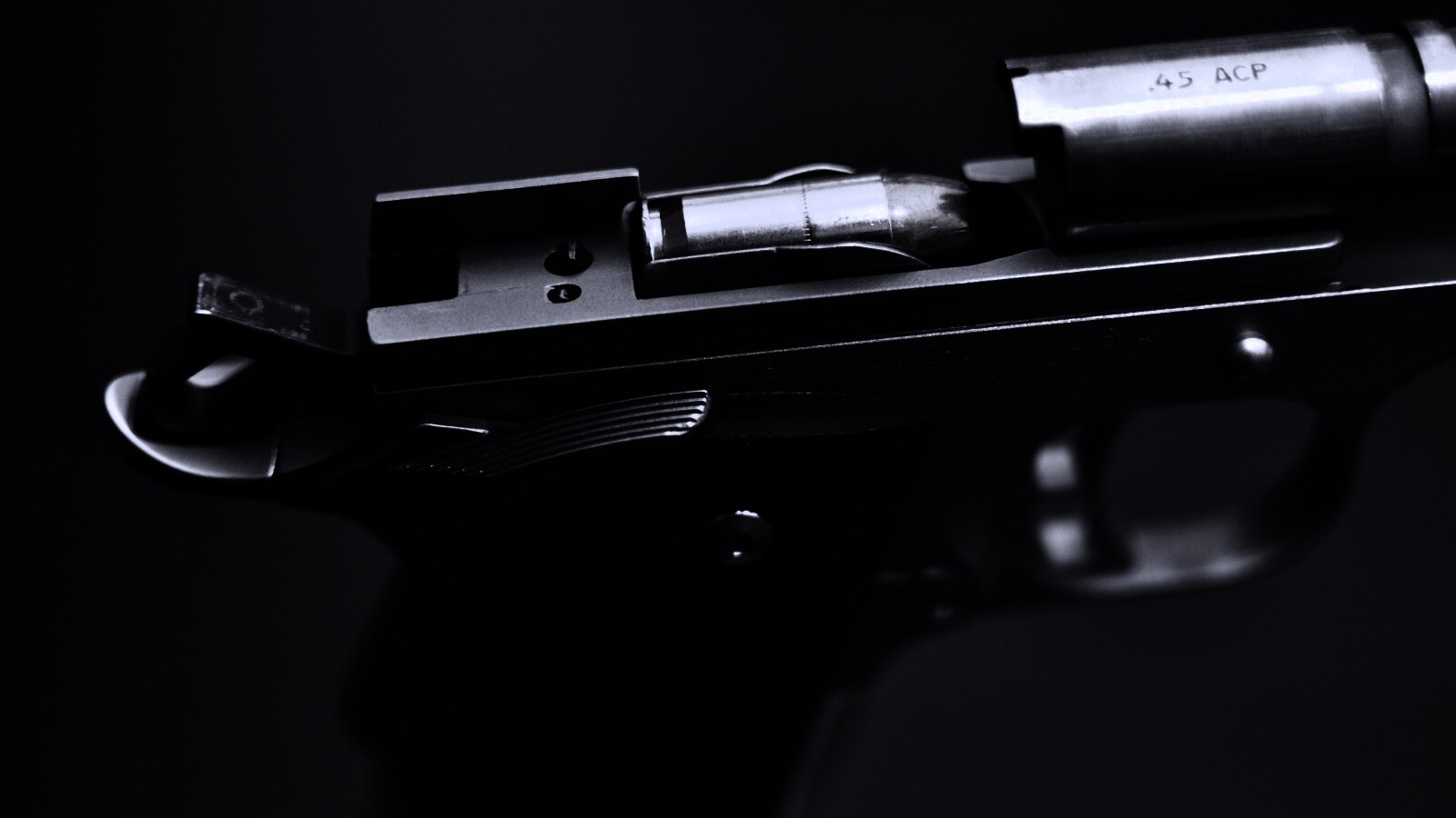 Разобранный пистолет обои