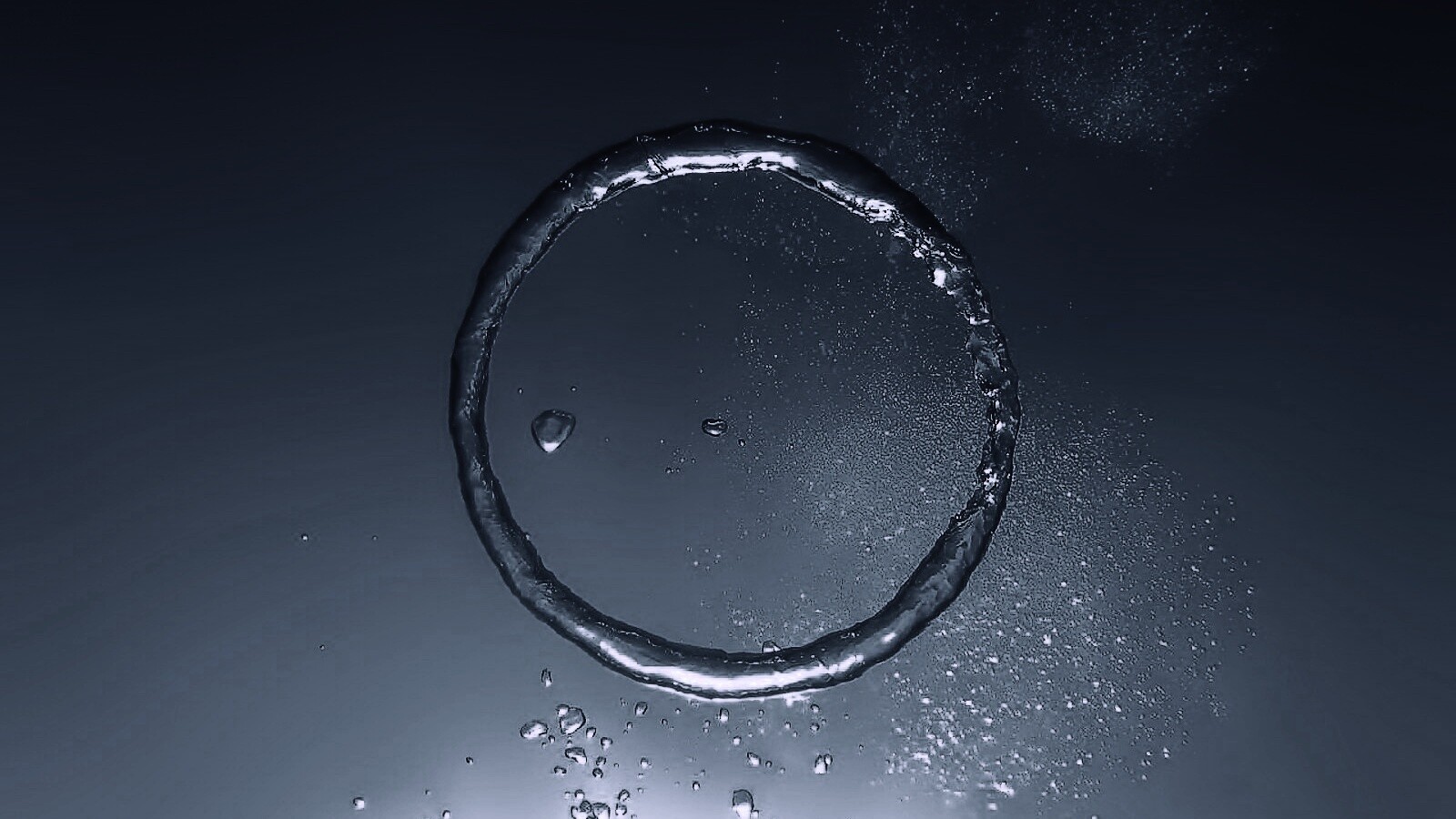 Кольцо из воды обои