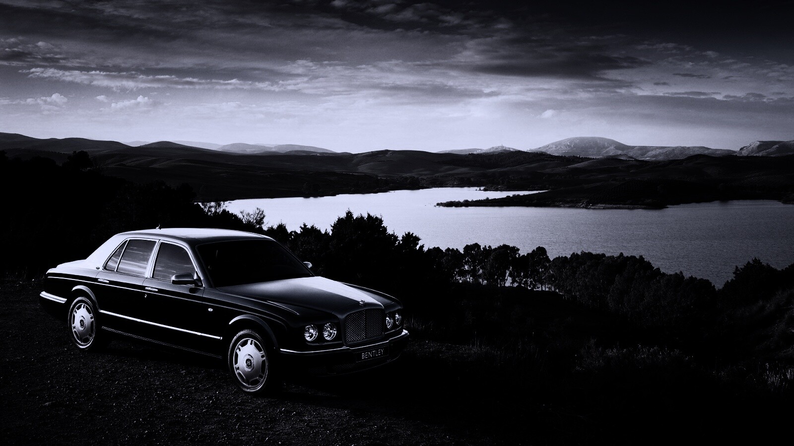 Бентли на природе обои
