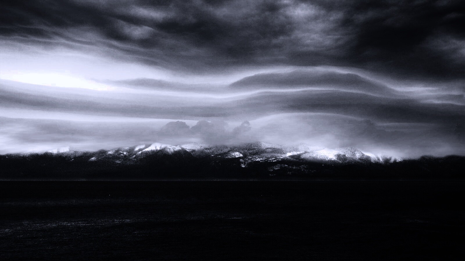 Горное побережье обои