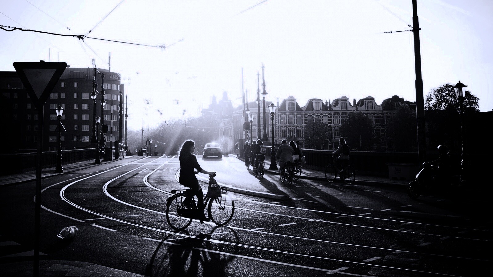 Утро в европейском городе обои