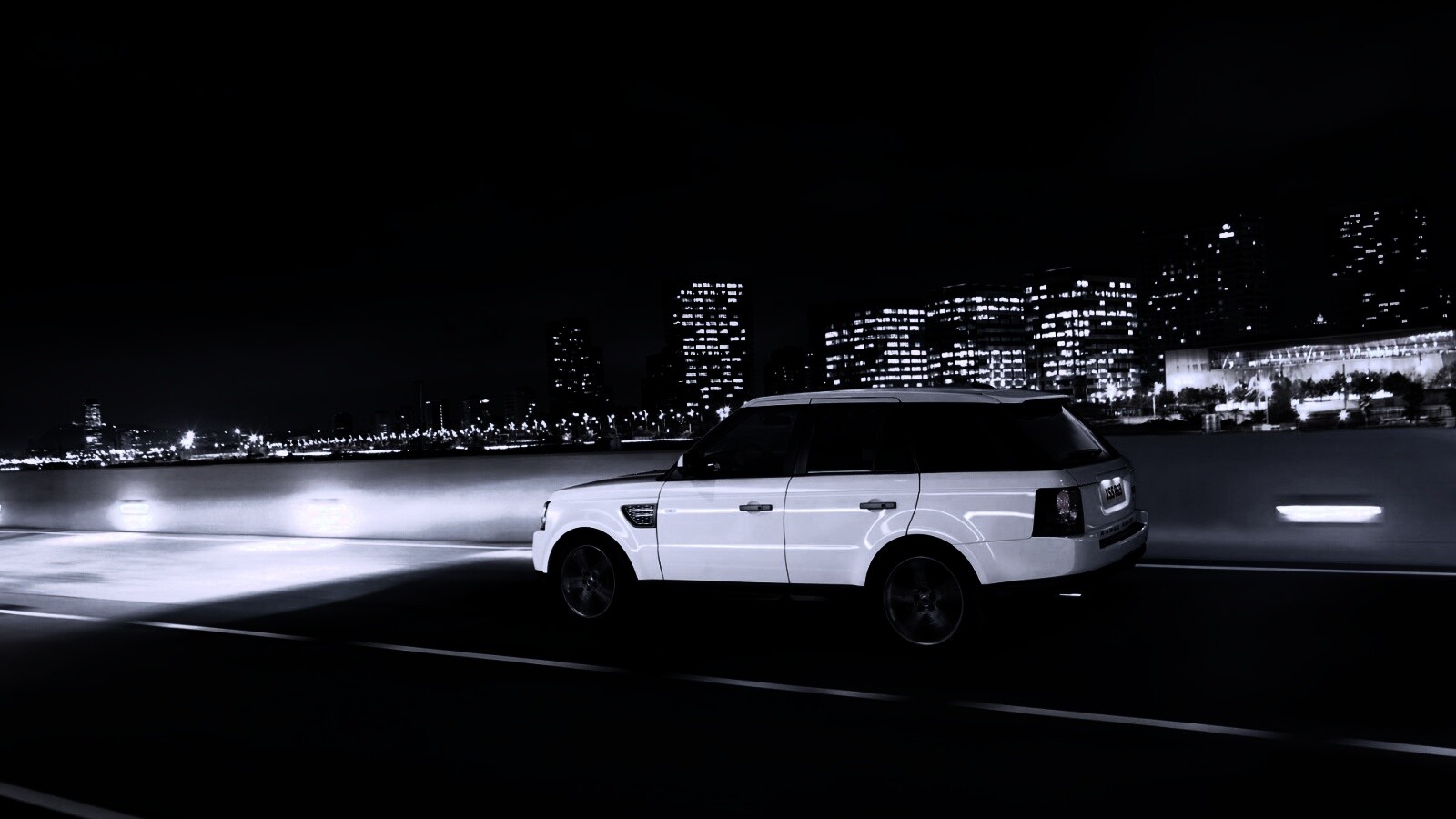 Белый Лэнд Ровер обои