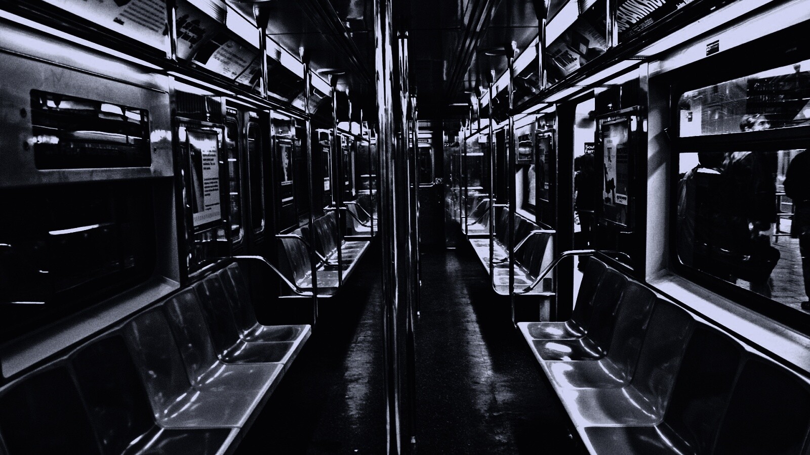 Пустой вагон метро обои
