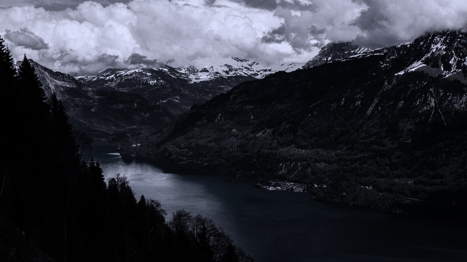 Горная река обои