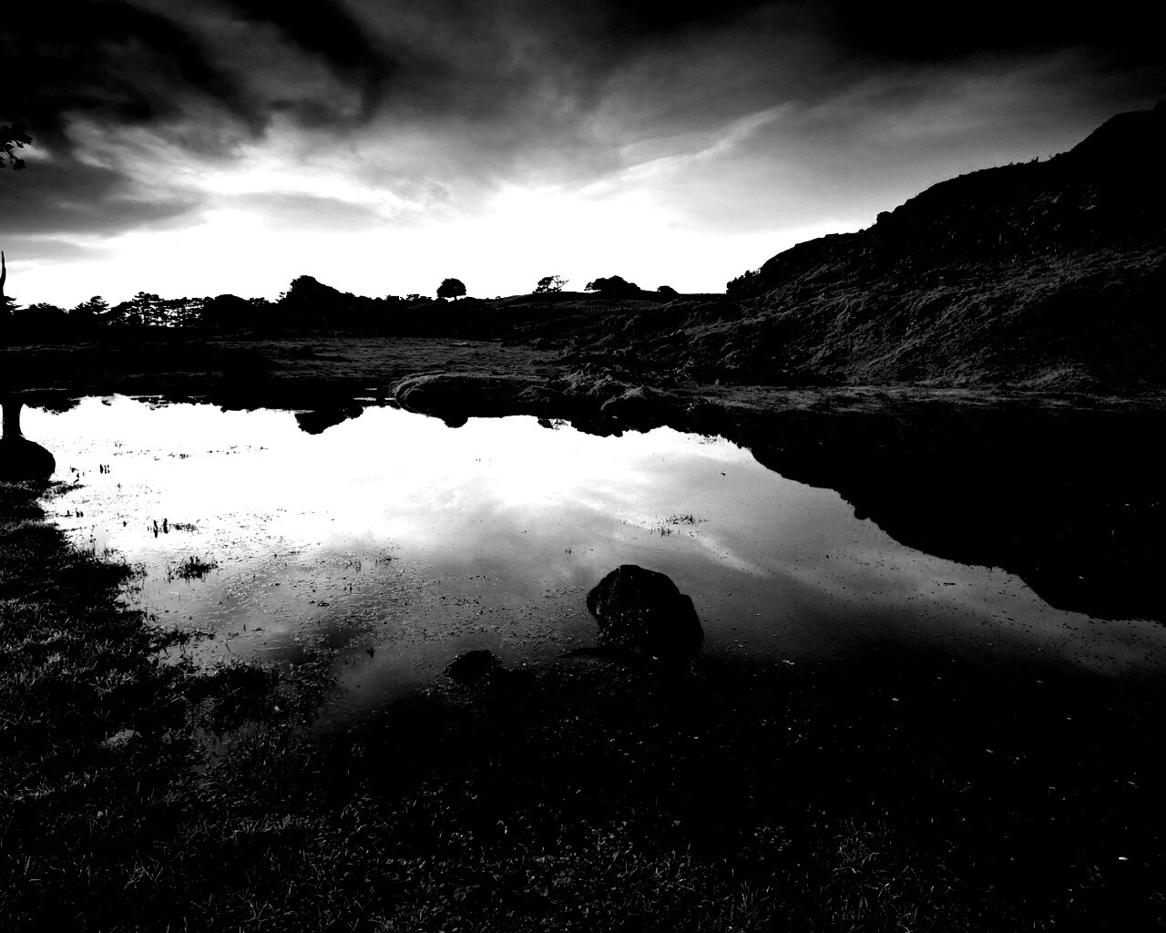 Затопленная долина в Новой Зеландии обои