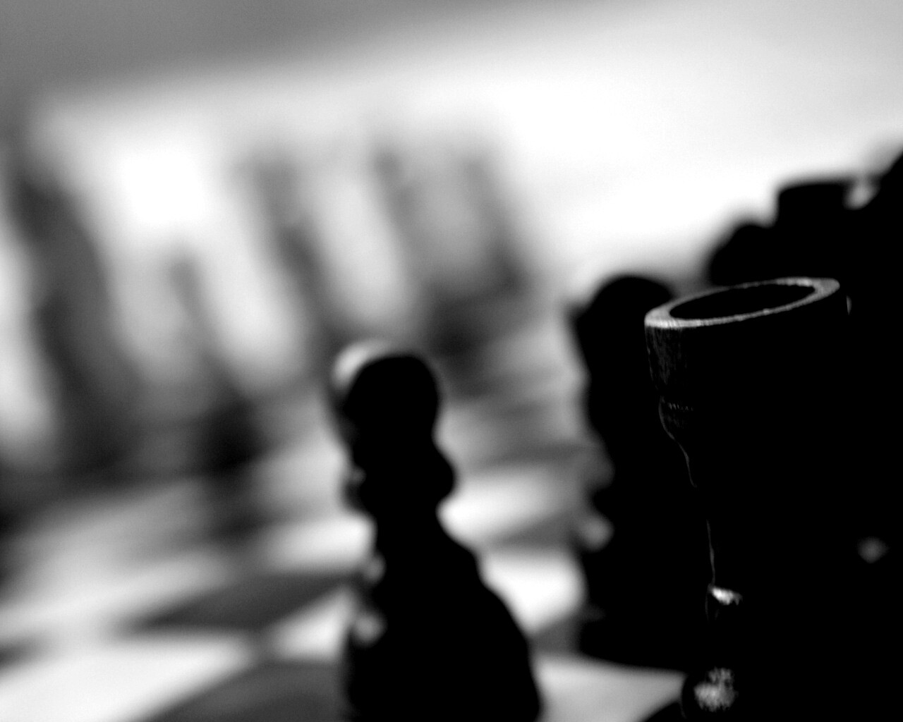 Черные шахматы обои