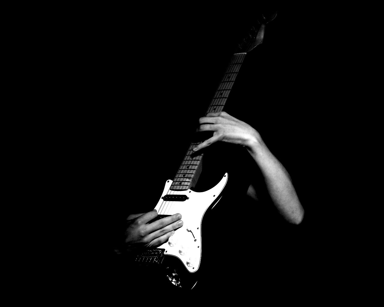 Игра на электрогитаре обои