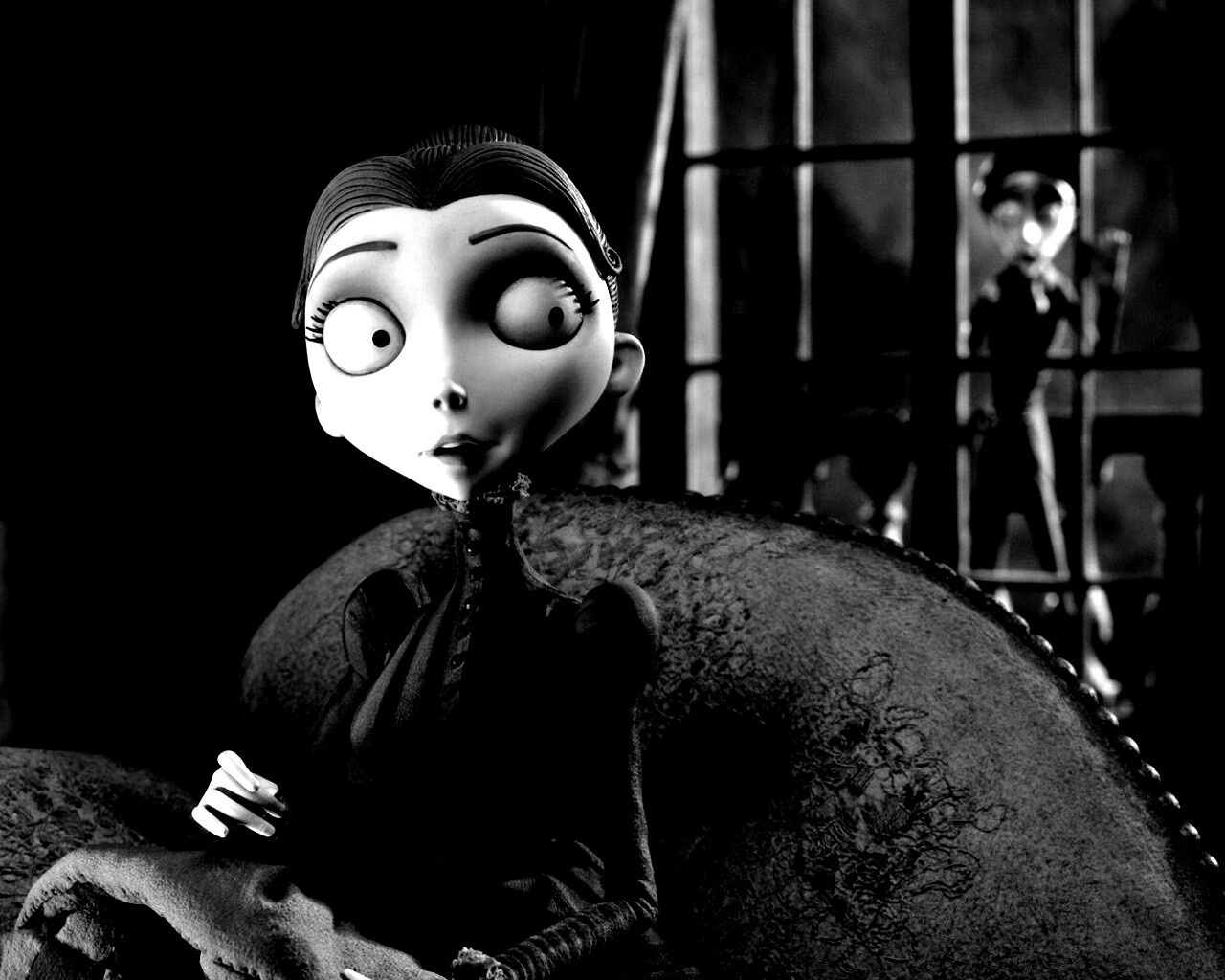 Мертвая невеста вышивает обои