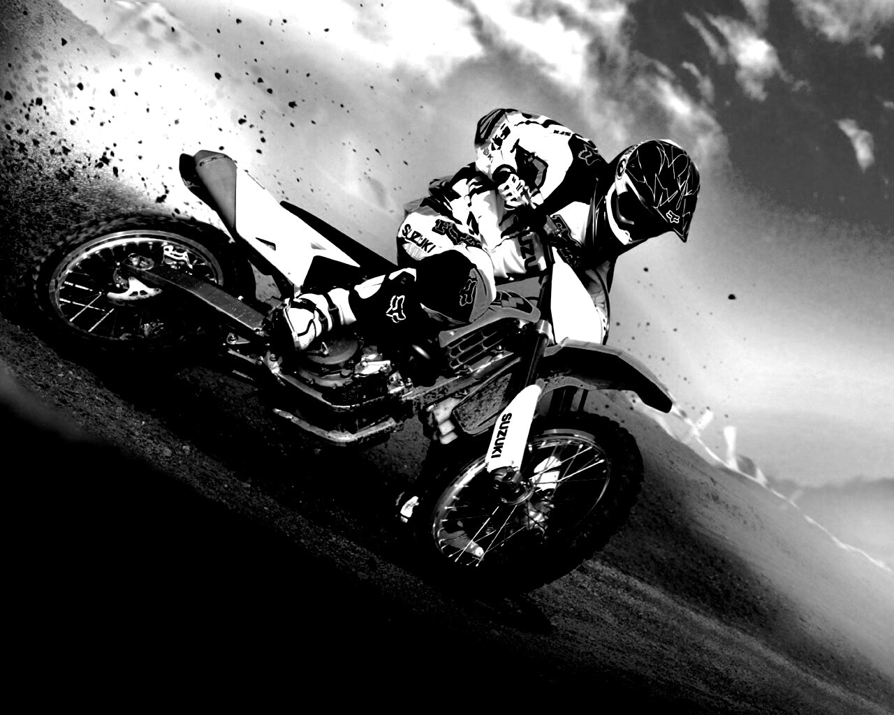 Мотоциклист на кроссовом байке обои